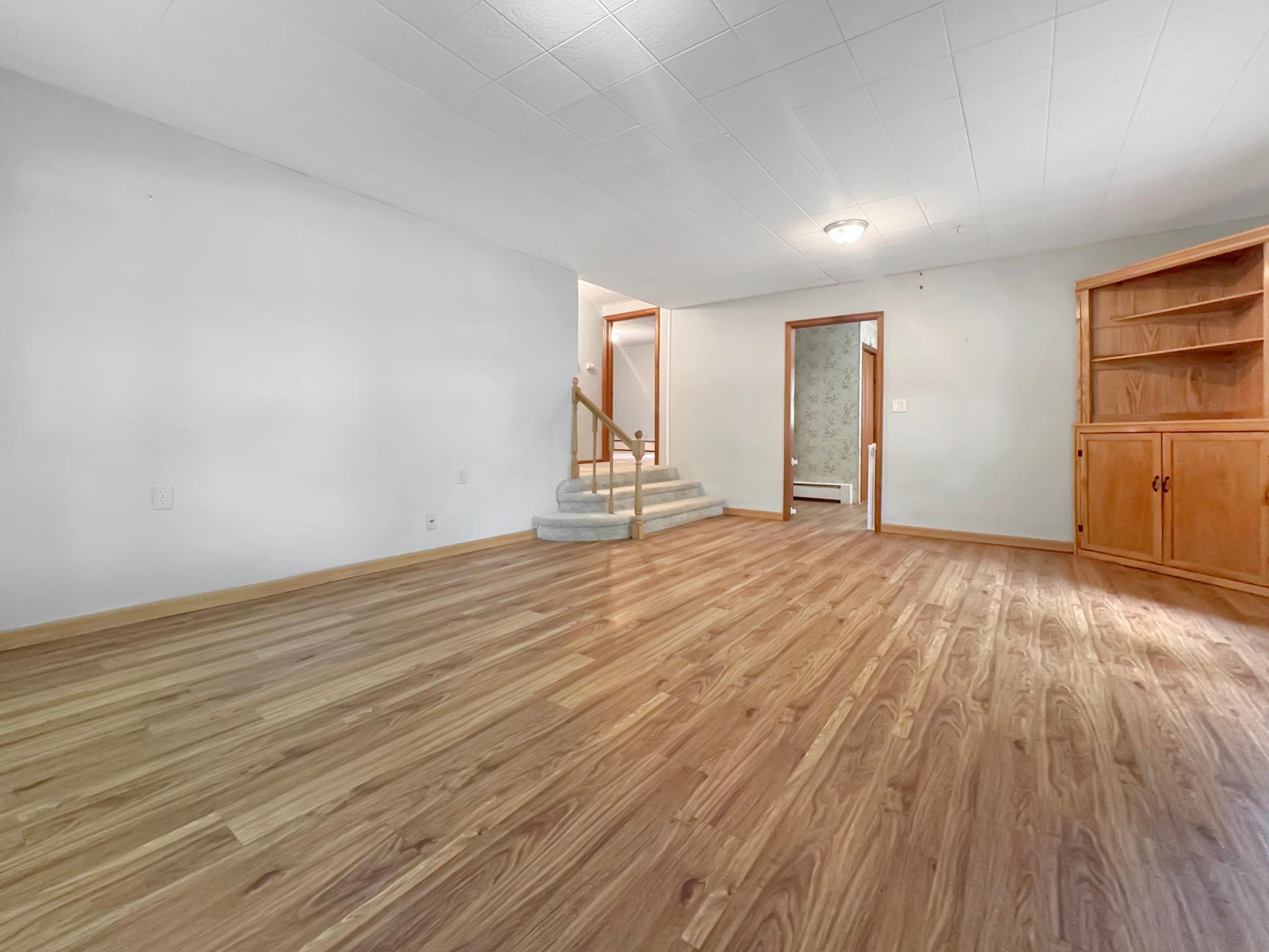 800 6th Street Property Photo 5