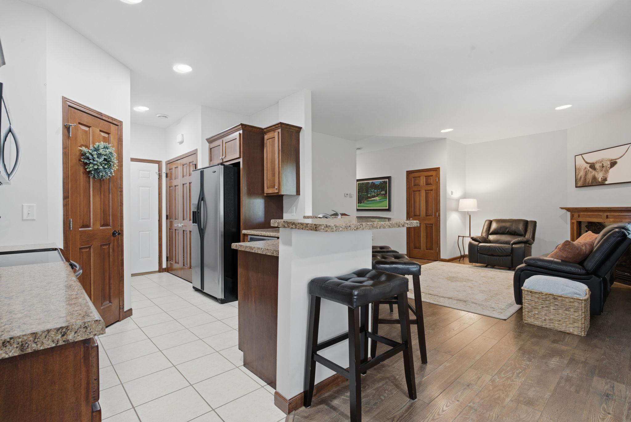 340 Martinson Boulevard Property Photo 6