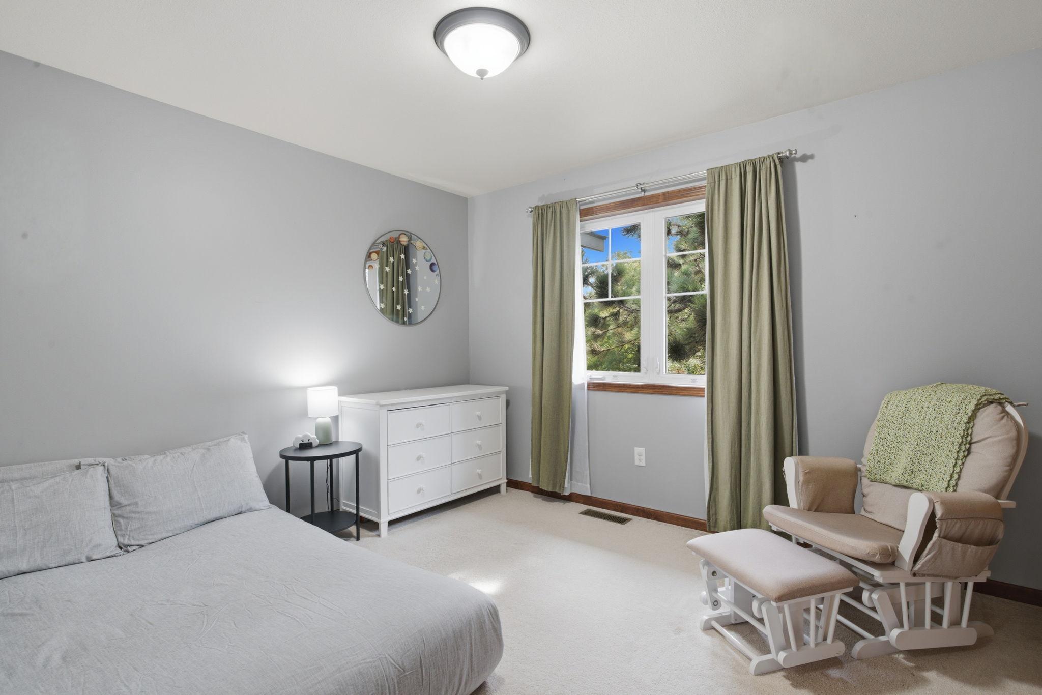 340 Martinson Boulevard Property Photo 13