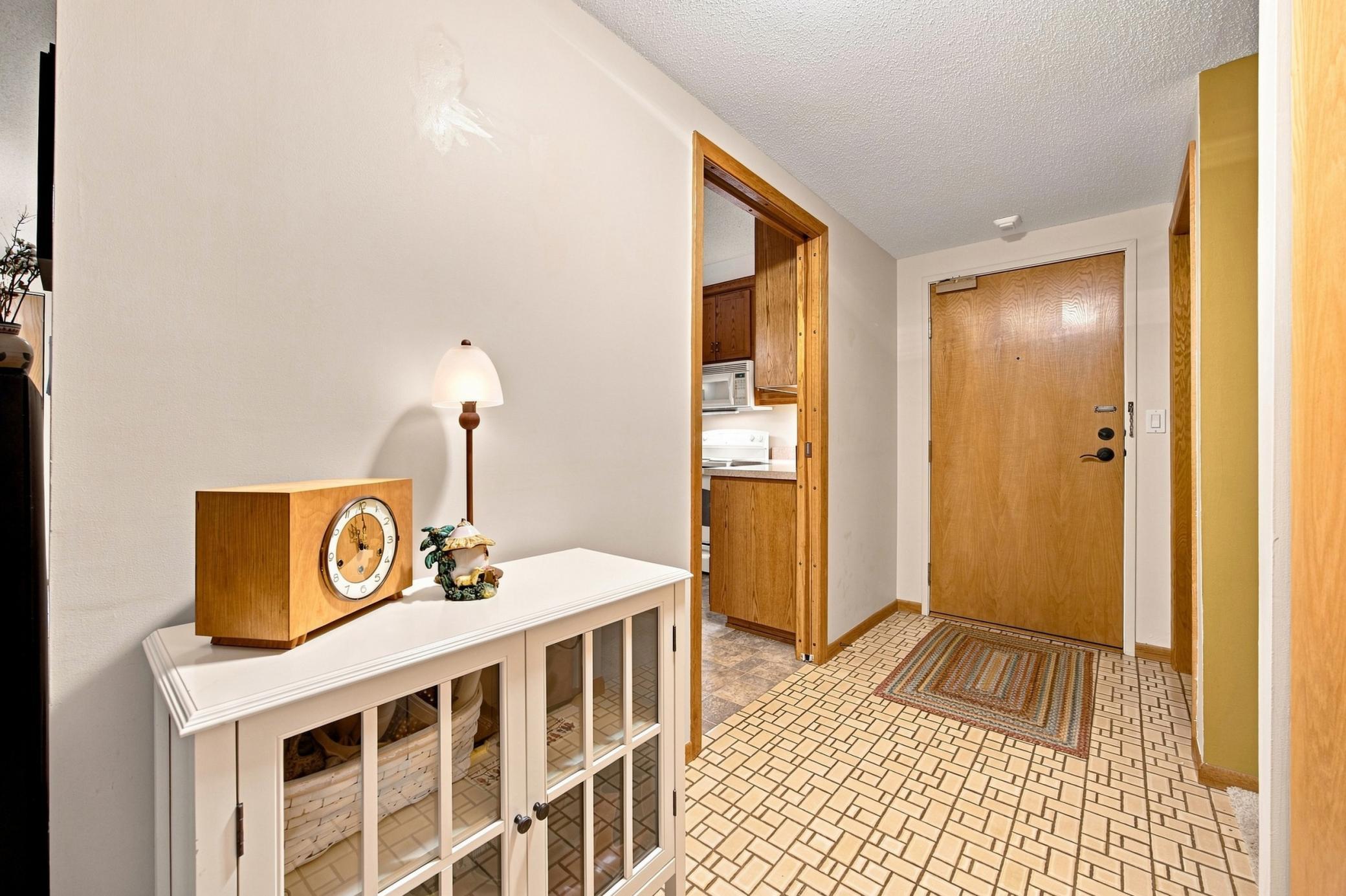 105 3rd Street N 203 Property Photo 4