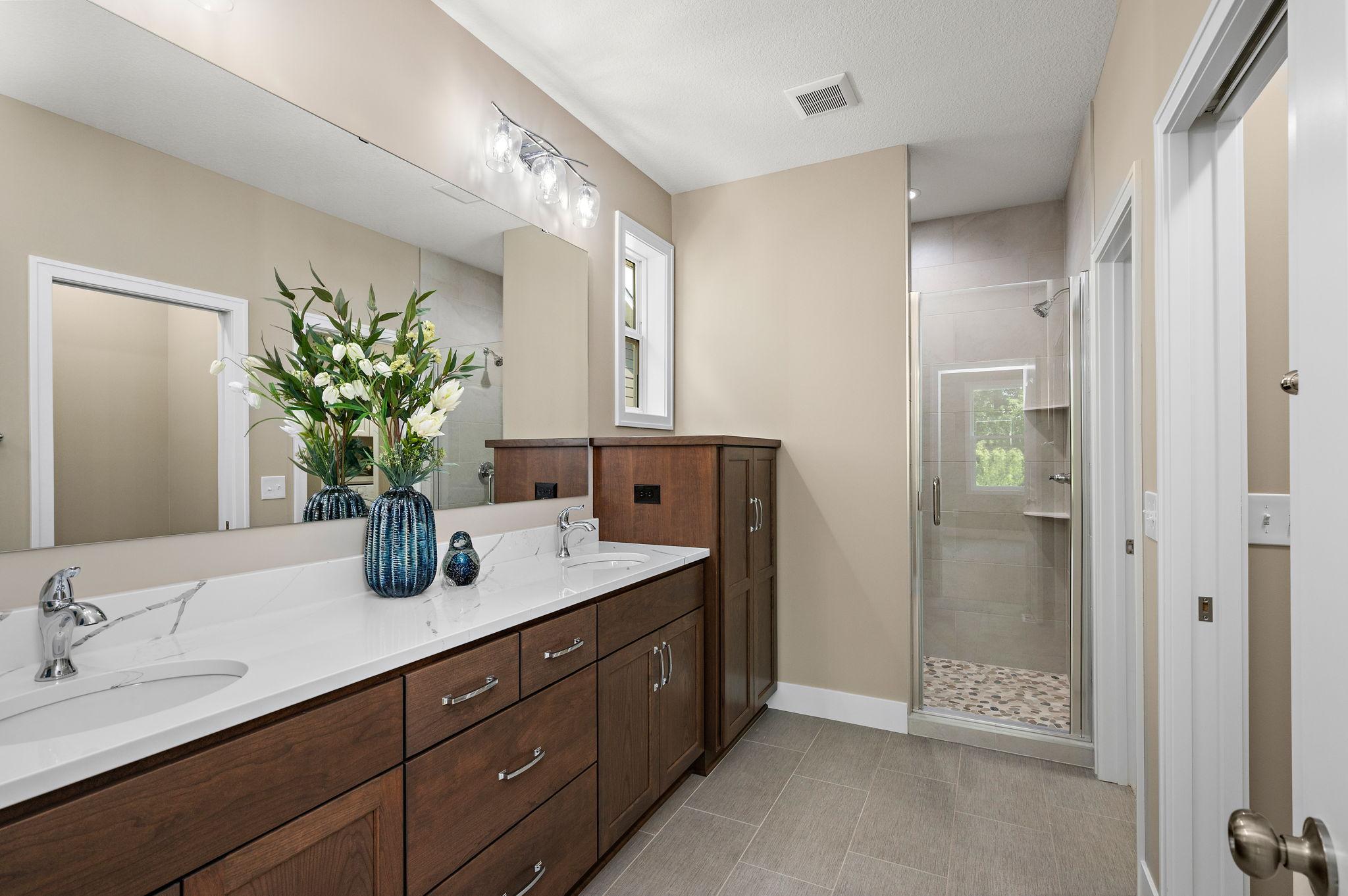 4747 Lawndale Court N Property Photo 16