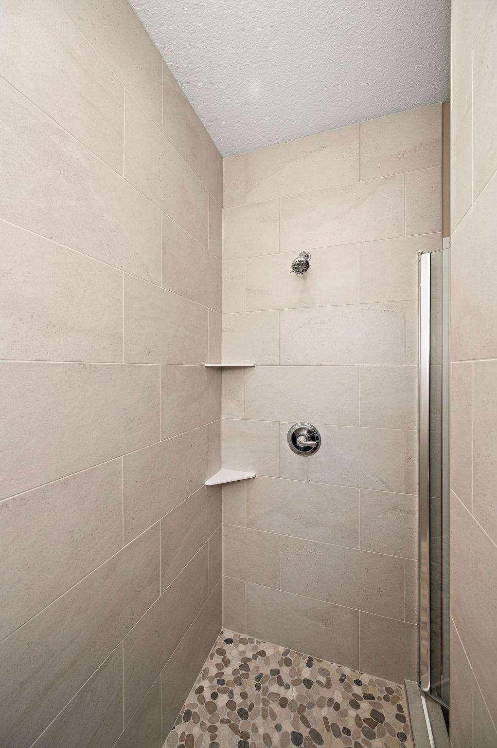 4747 Lawndale Court N Property Photo 17