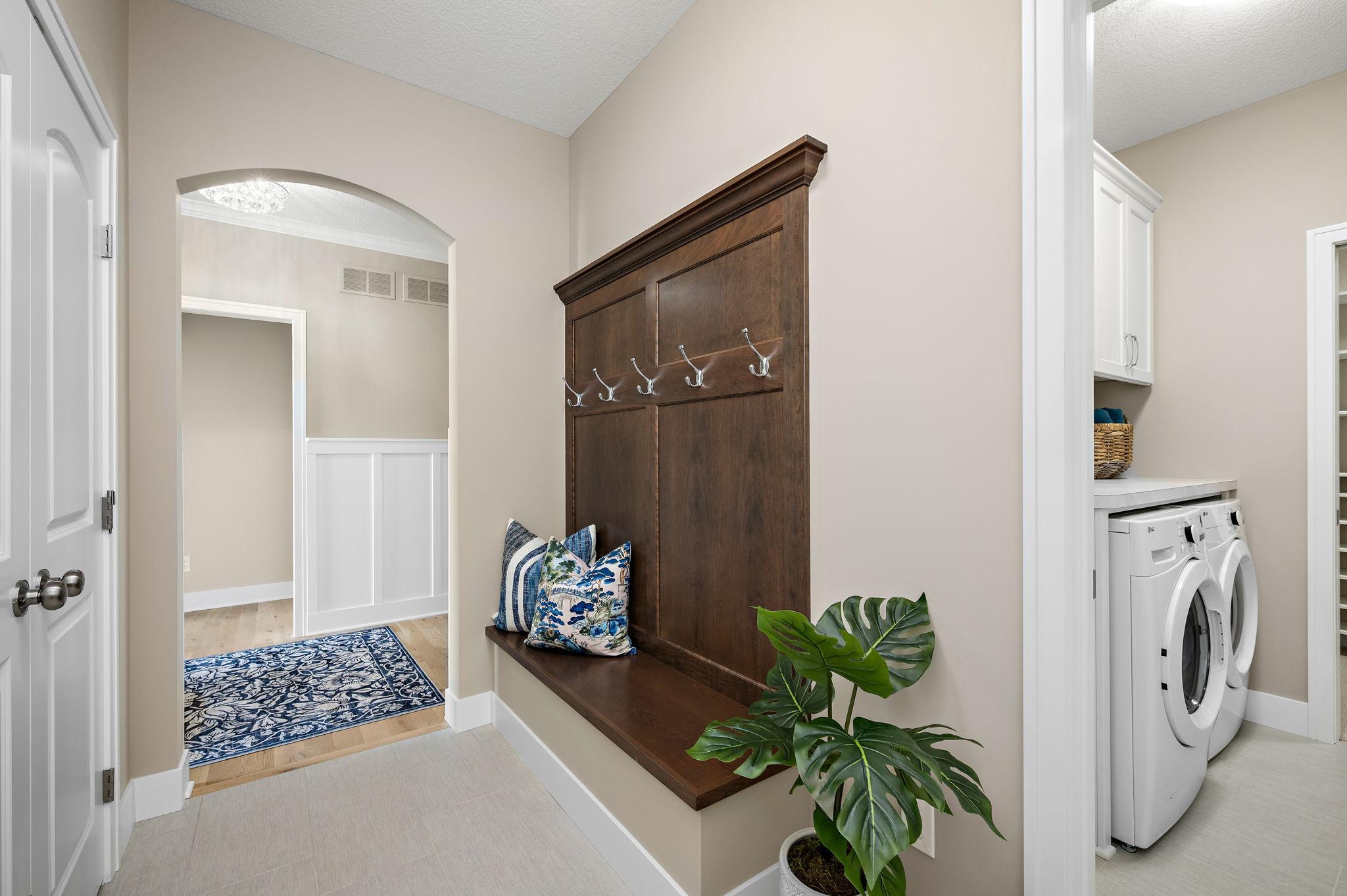 4747 Lawndale Court N Property Photo 20