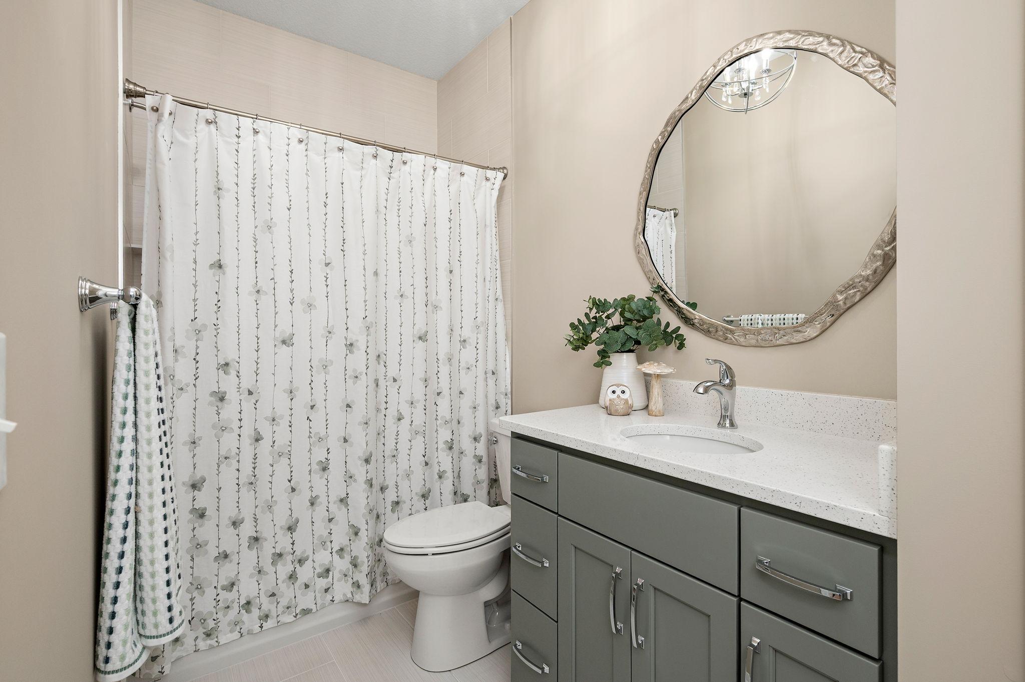 4747 Lawndale Court N Property Photo 23