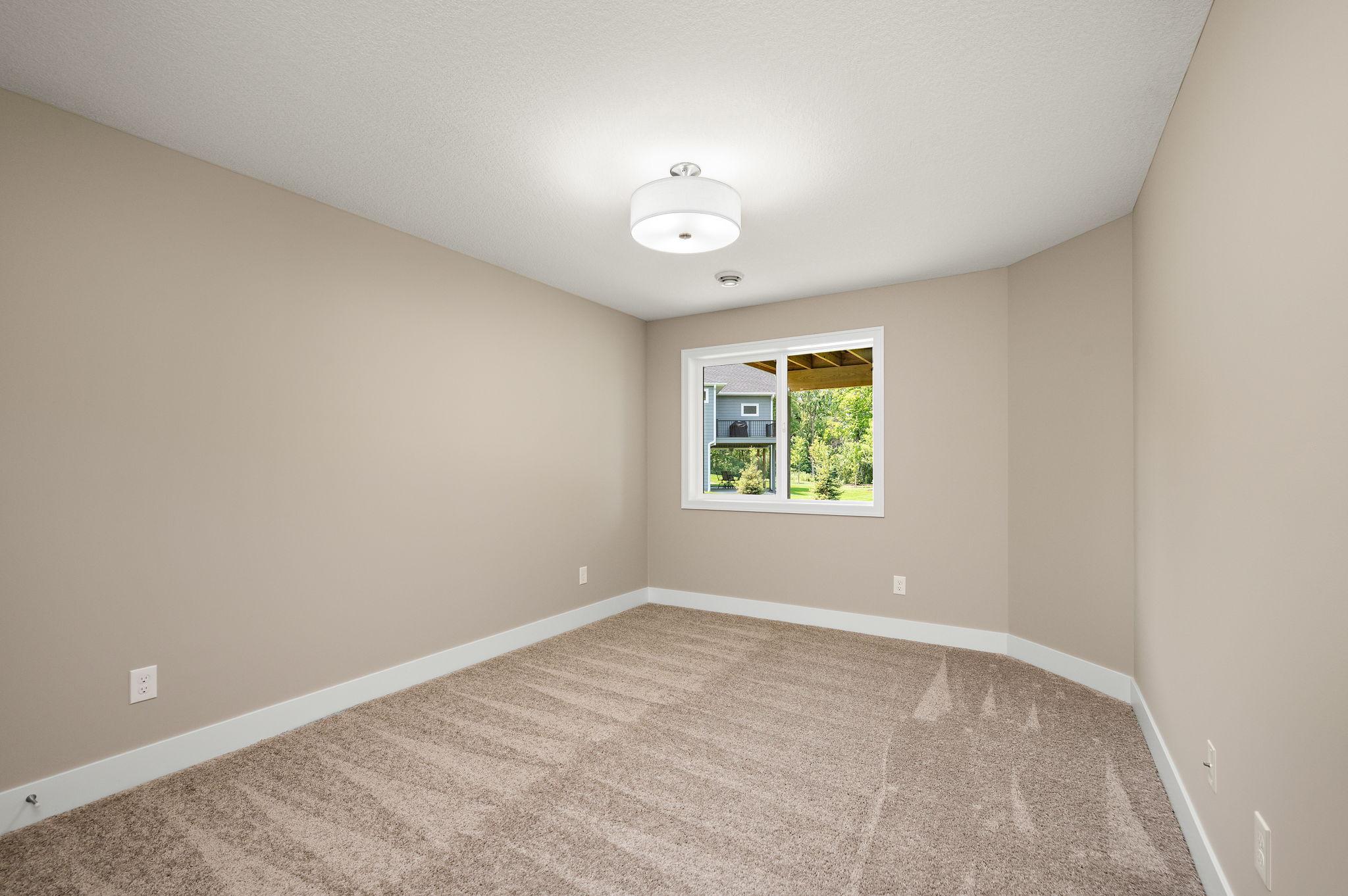 4747 Lawndale Court N Property Photo 27