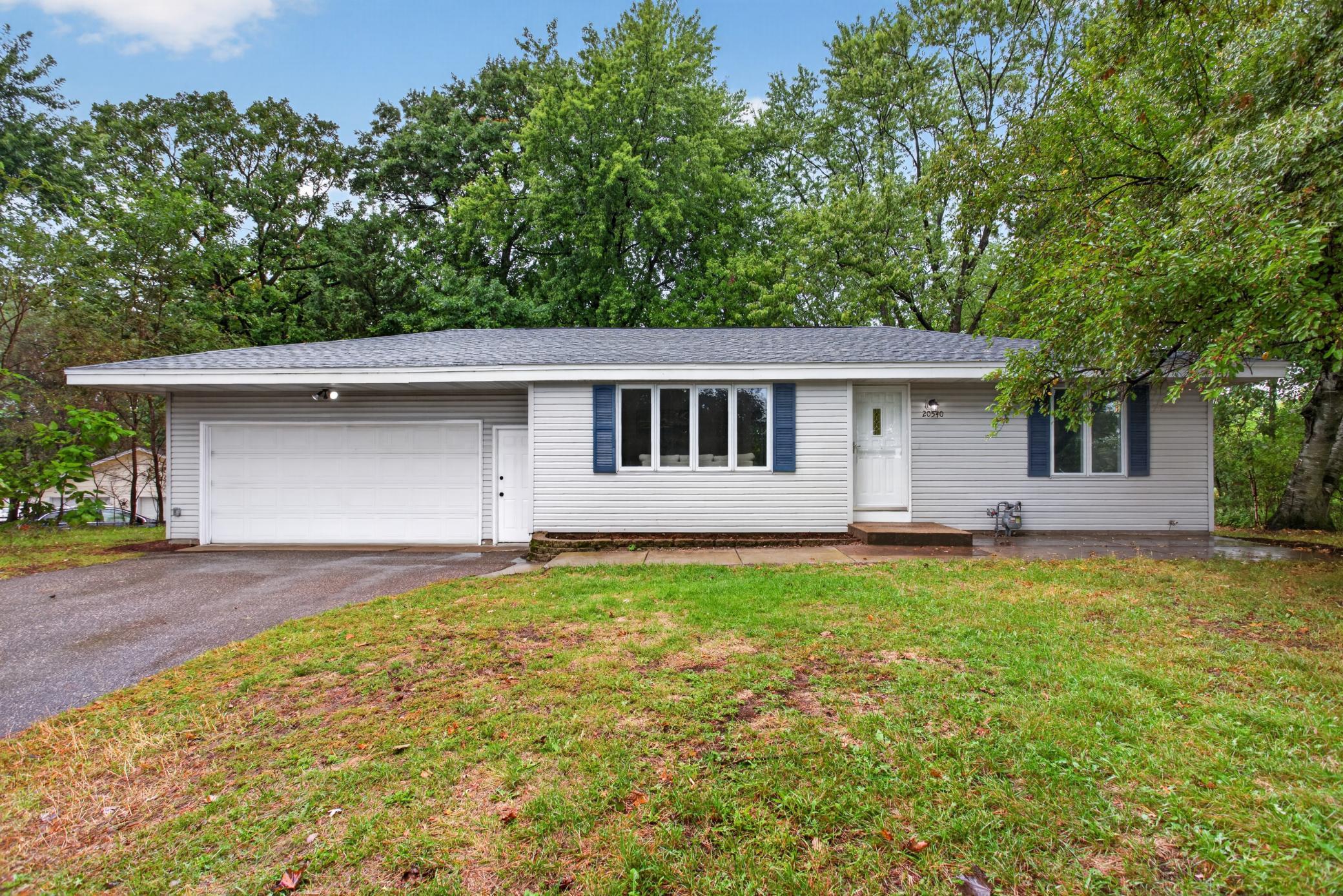 20540 Polk Street NE Property Photo 1