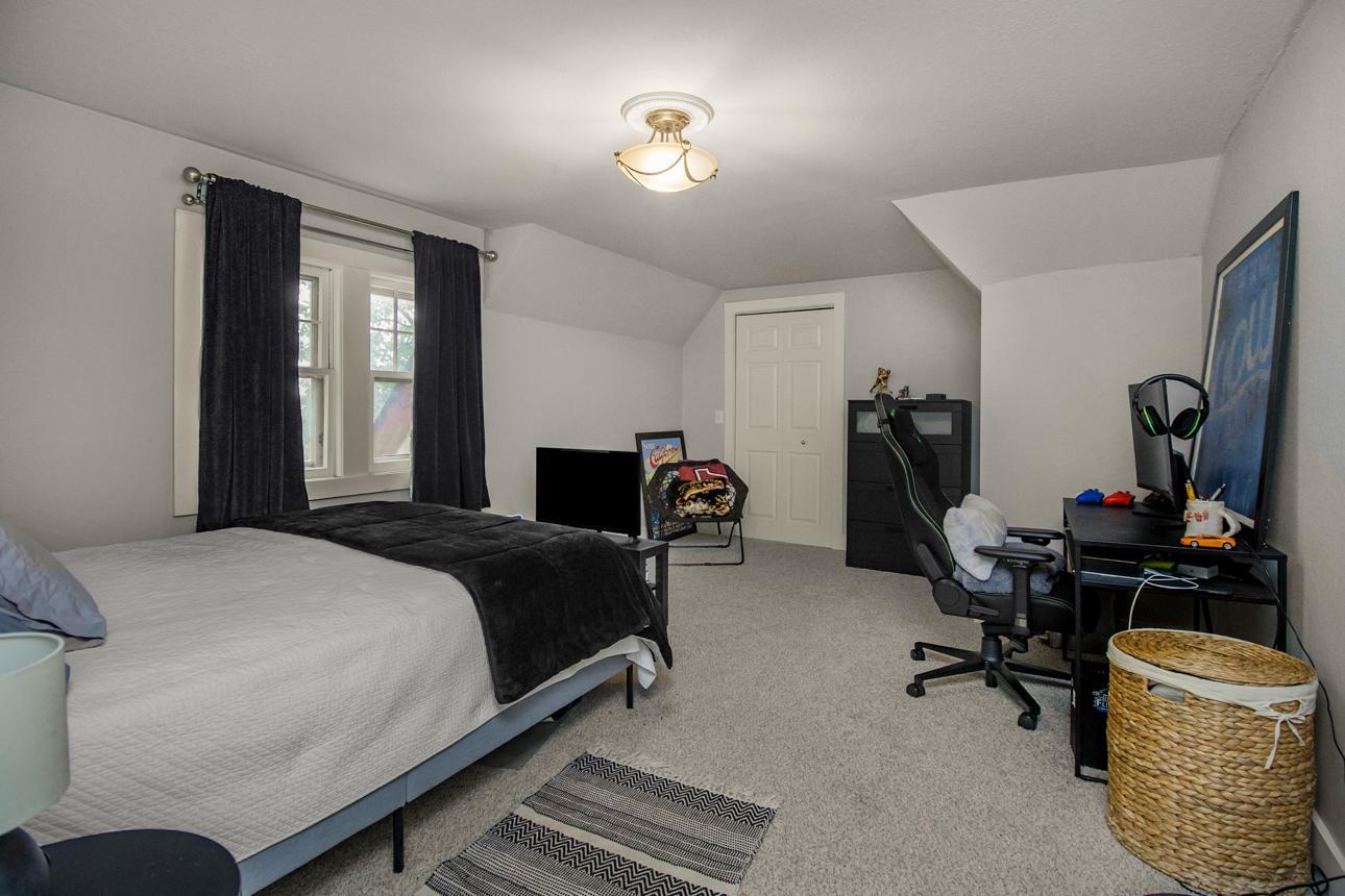 1084 Bradley Street Property Photo 20