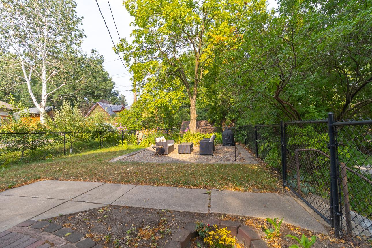 1084 Bradley Street Property Photo 25