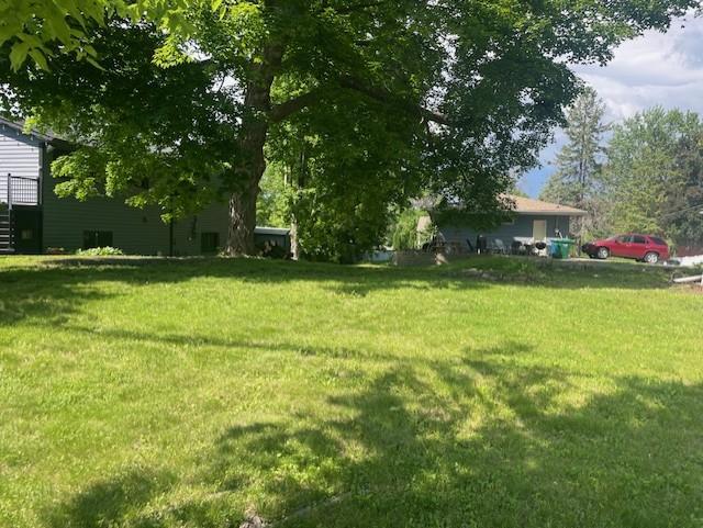 1689 Canary Lane Property Photo 11