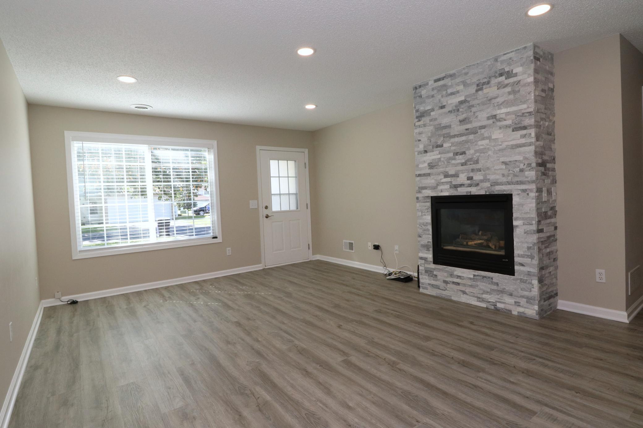 15744 Flackwood Avenue 152 Property Photo 7