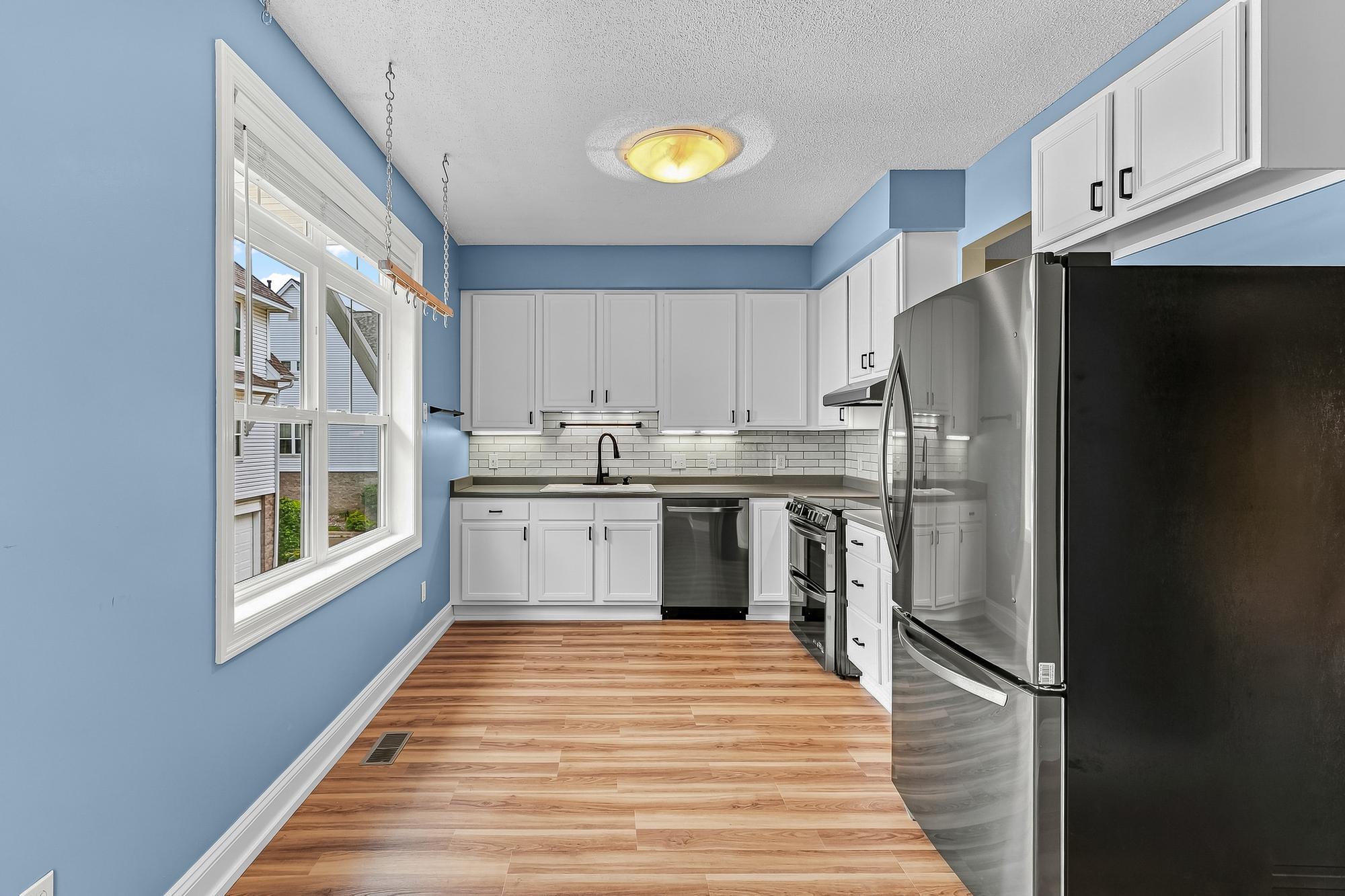 416 Duke Street Property Photo 4