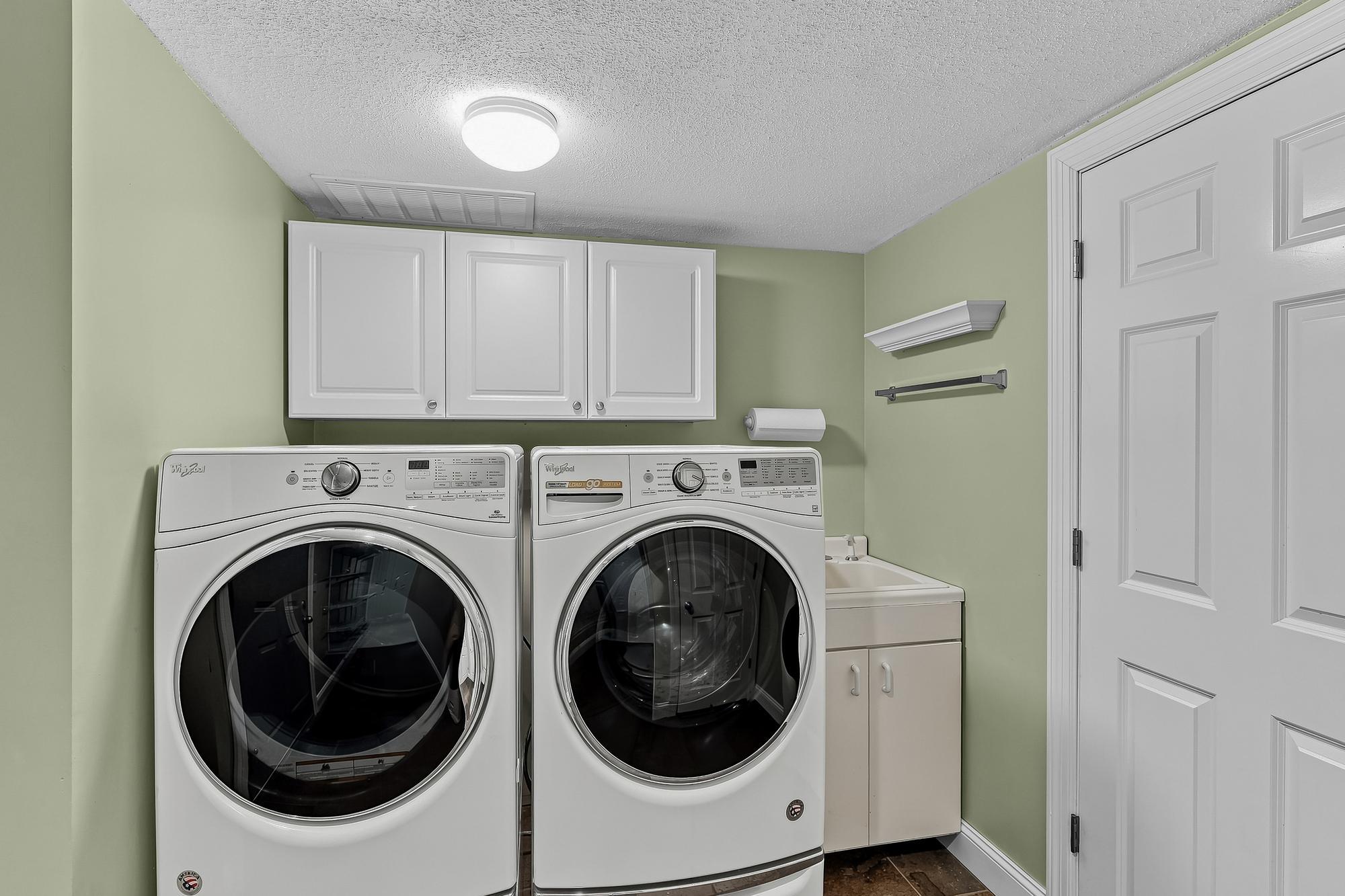 416 Duke Street Property Photo 32