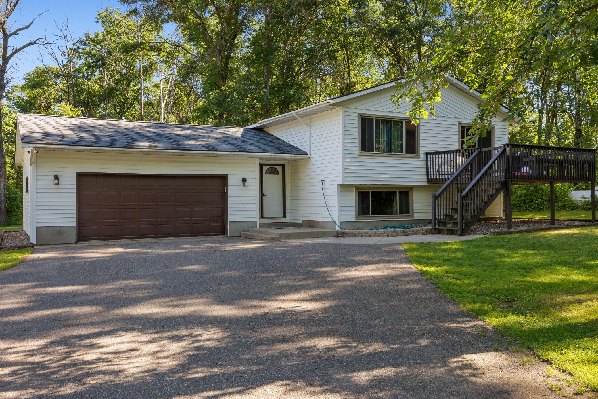 16046 Woodrow Road Property Photo 1