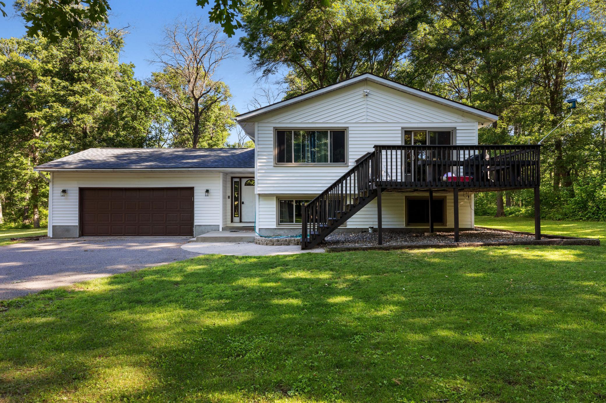 16046 Woodrow Road Property Photo 2