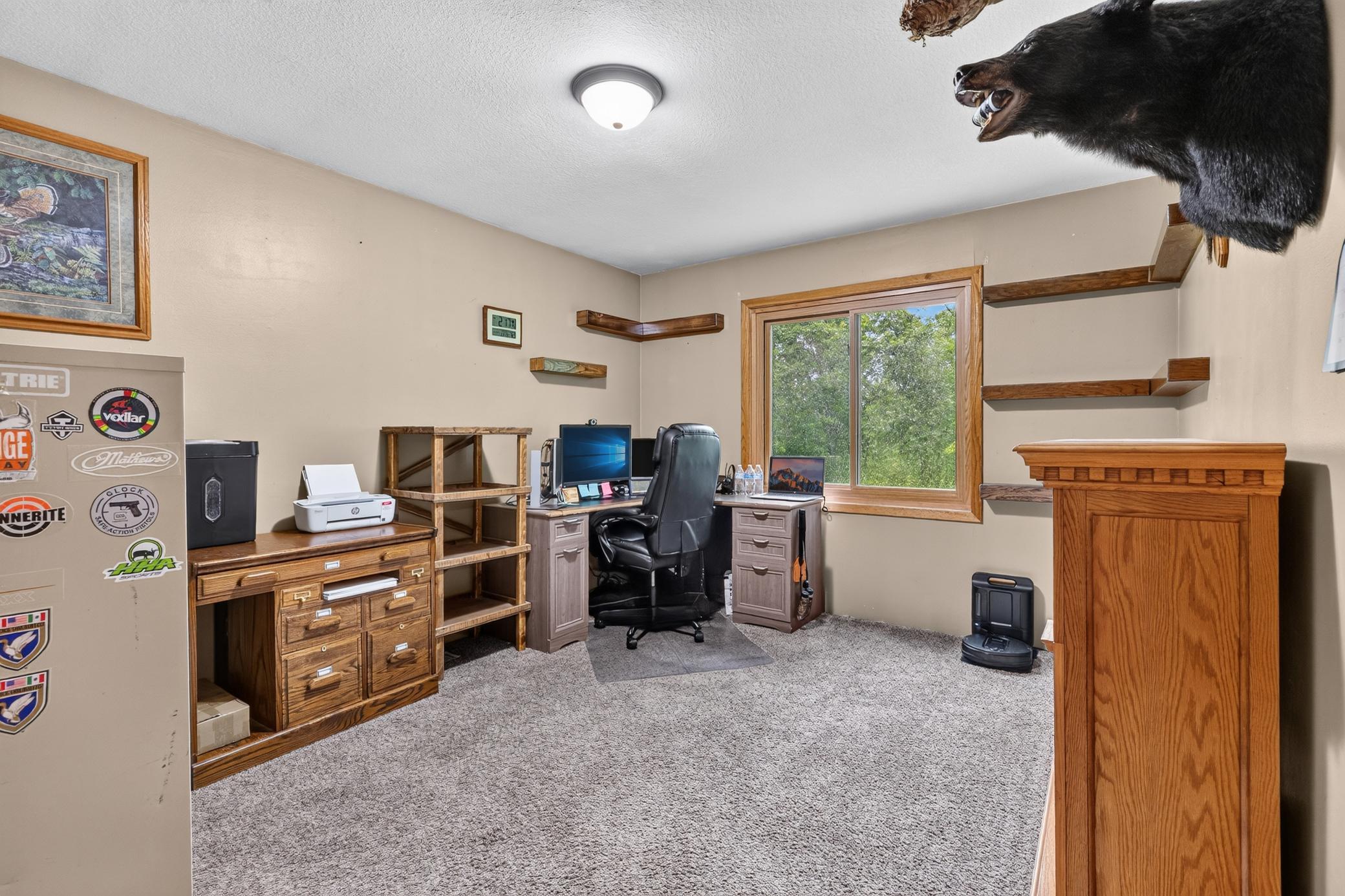 16046 Woodrow Road Property Photo 12