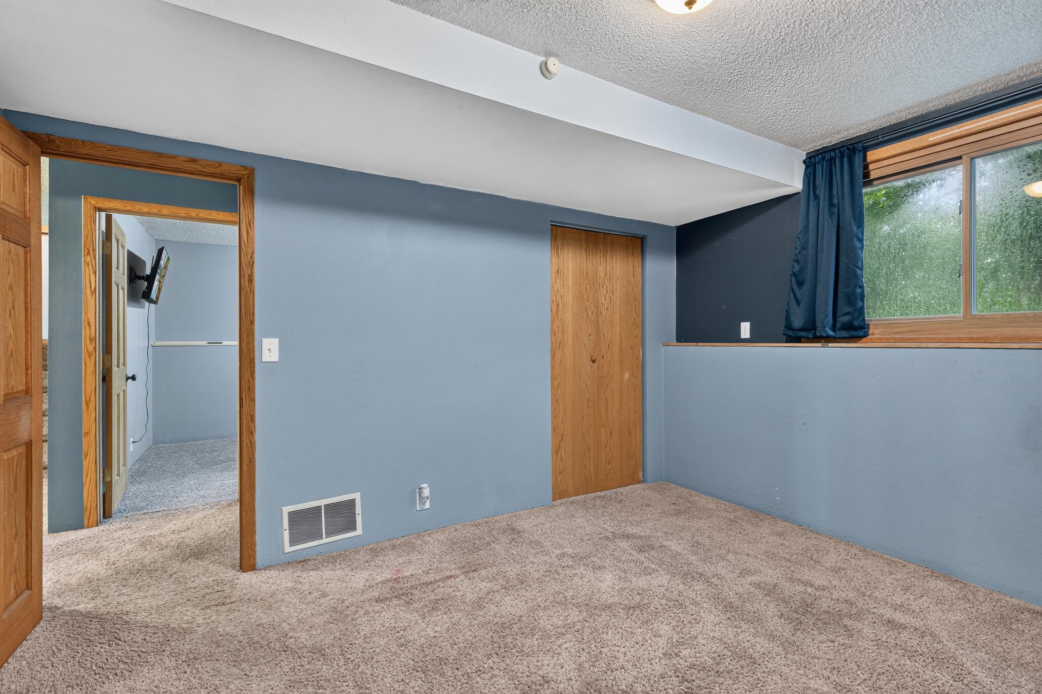 16046 Woodrow Road Property Photo 20