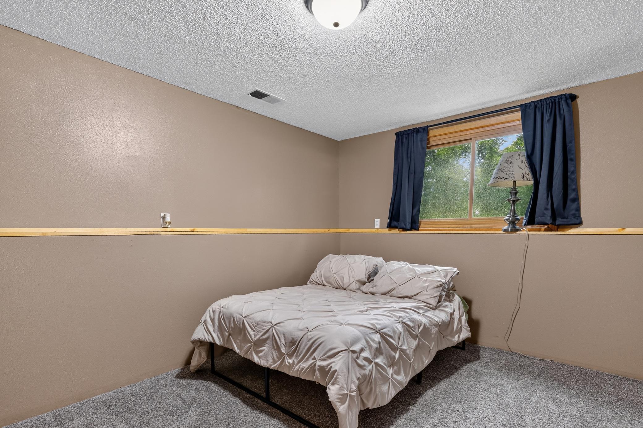 16046 Woodrow Road Property Photo 21