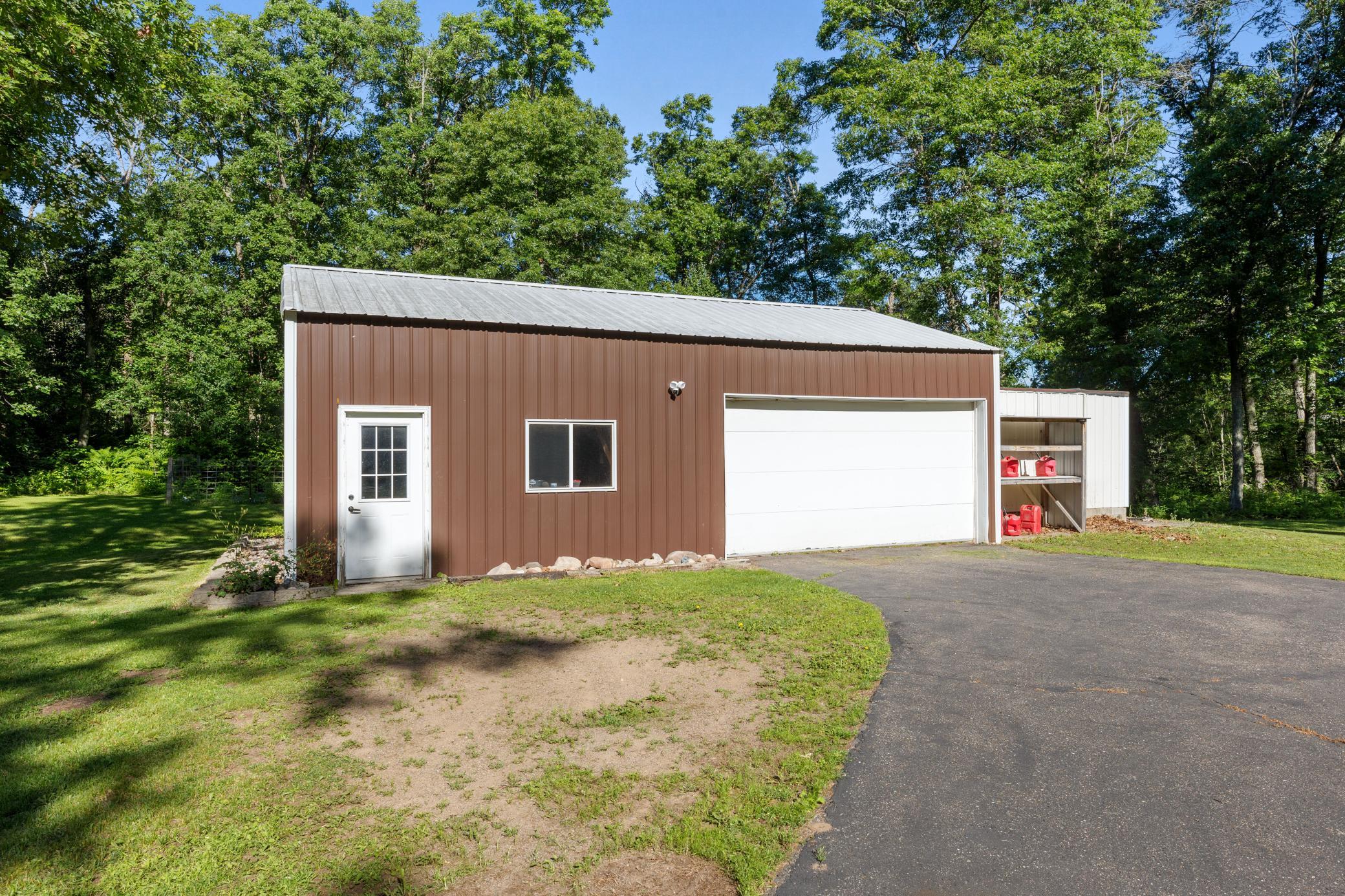 16046 Woodrow Road Property Photo 25