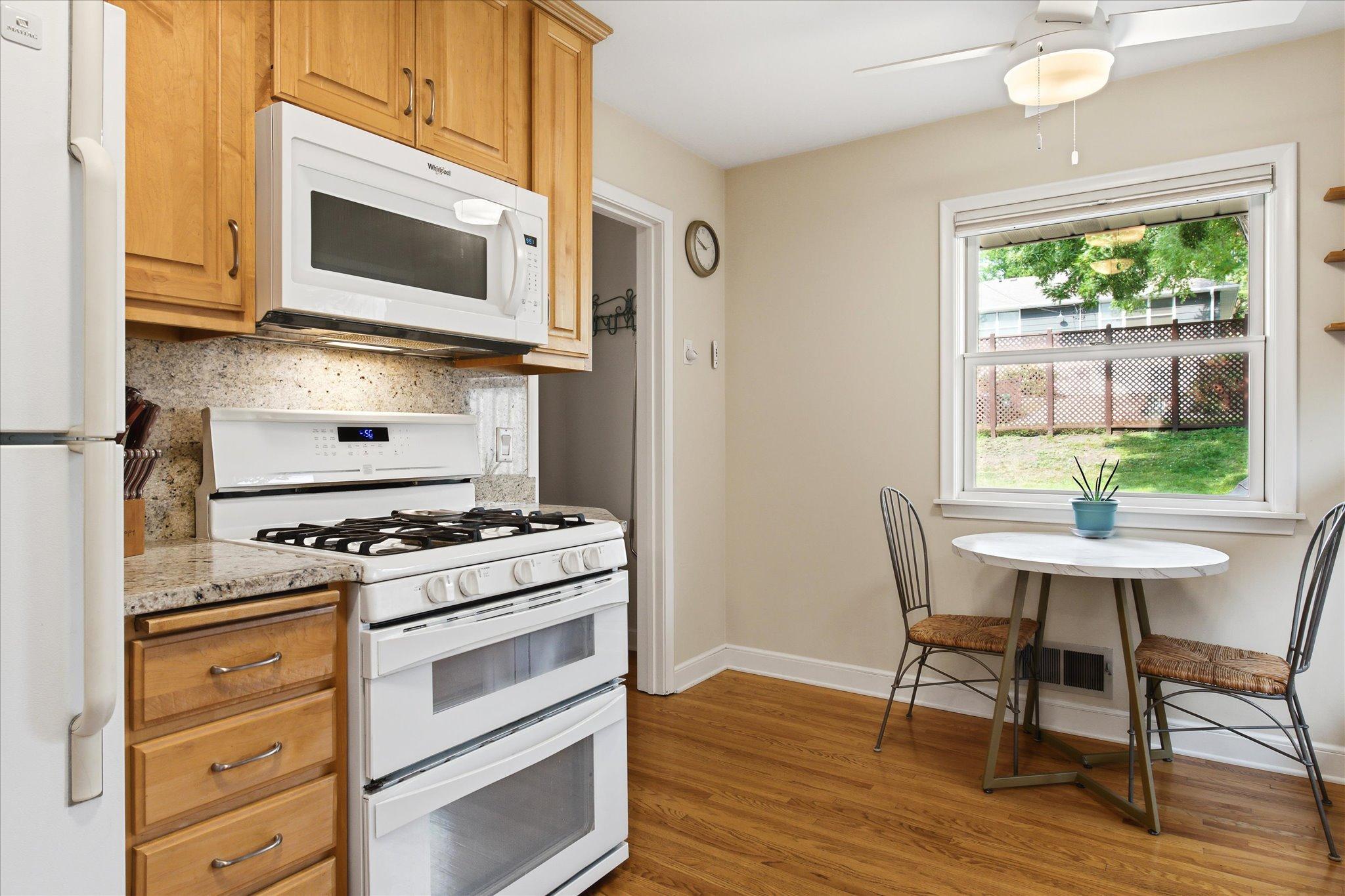 6026 James Avenue S Property Photo 12