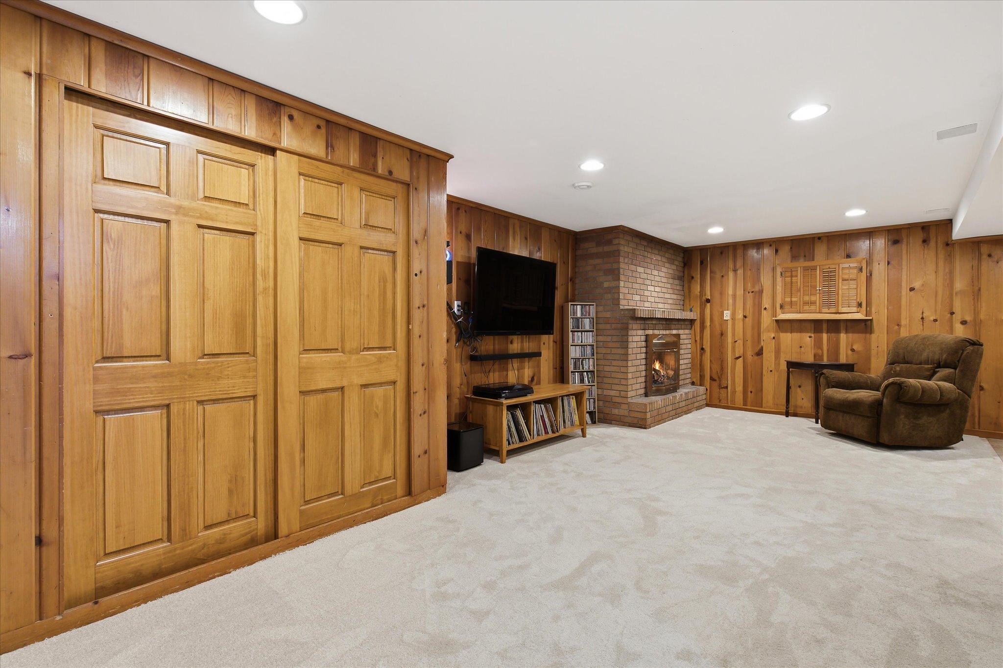 6026 James Avenue S Property Photo 26