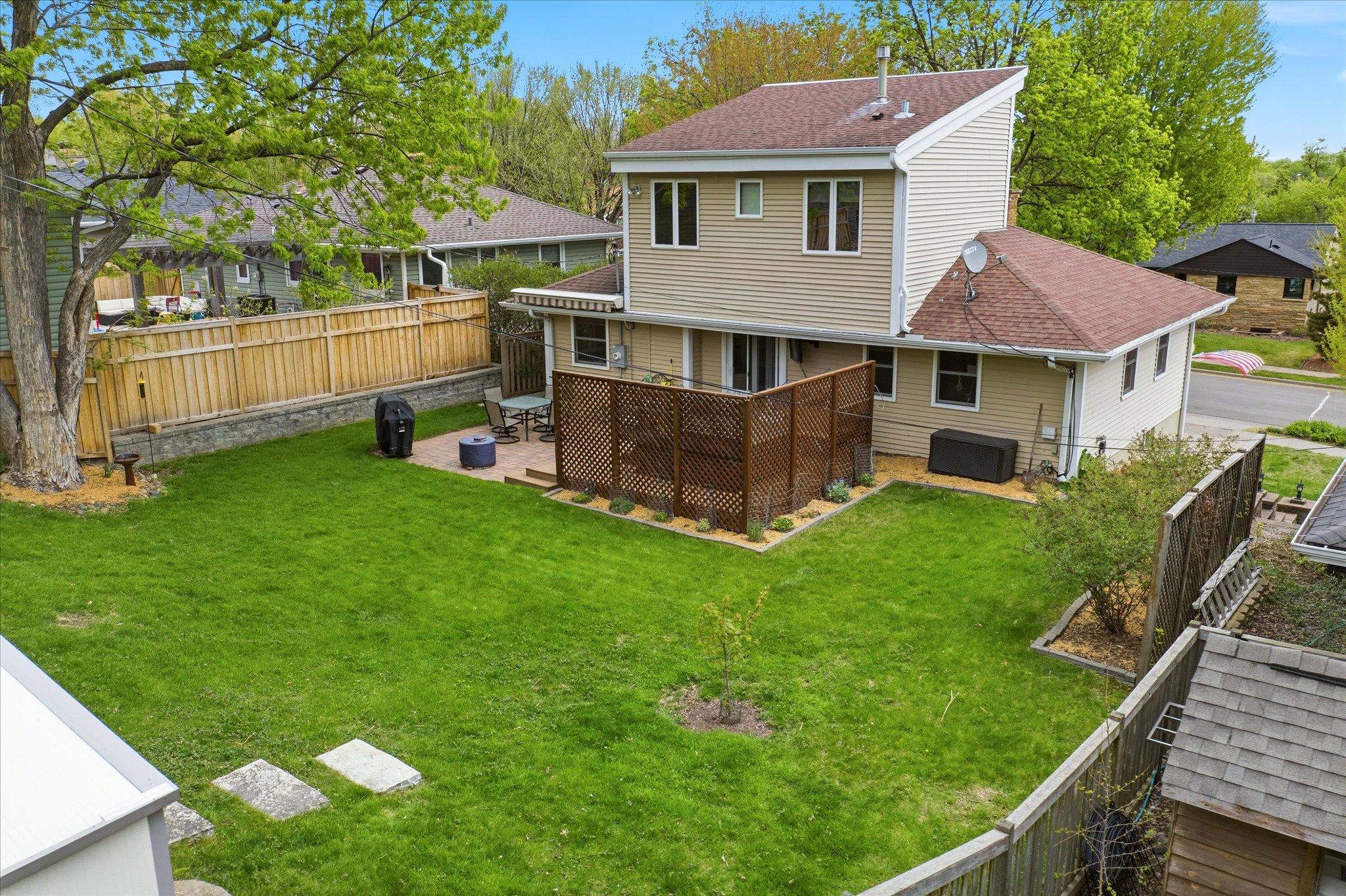 6026 James Avenue S Property Photo 32