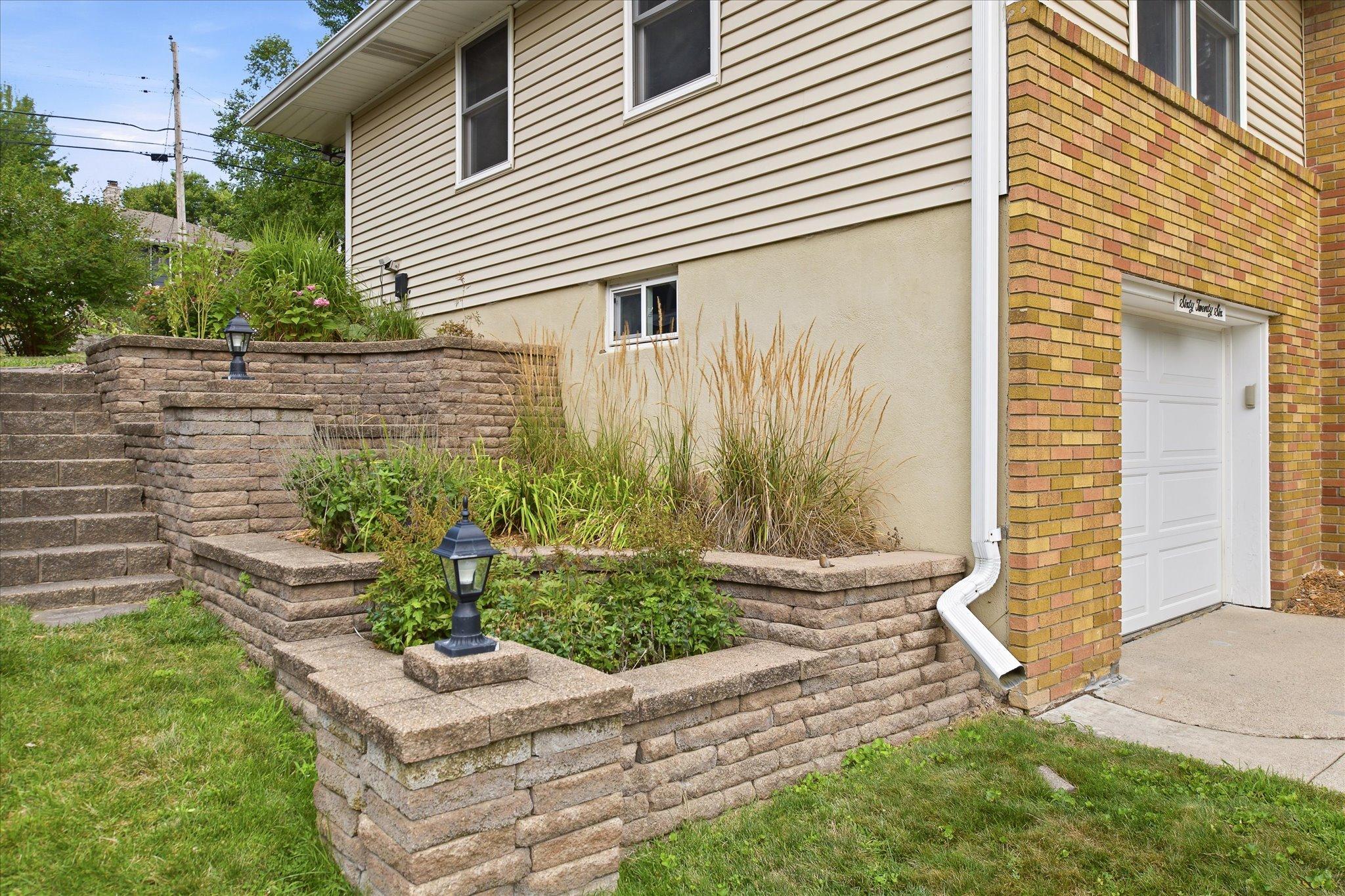 6026 James Avenue S Property Photo 34