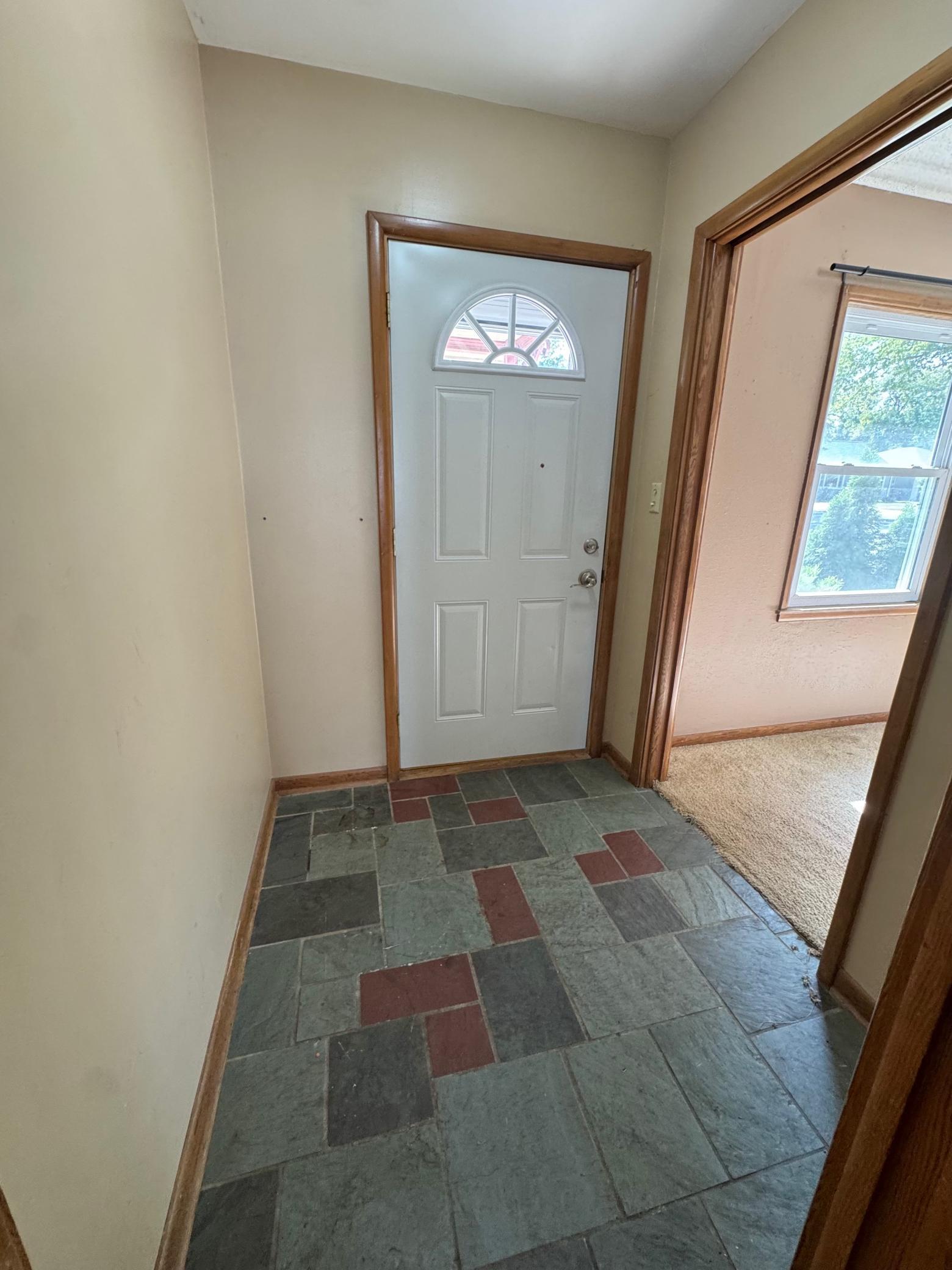 408 Southview Drive Property Photo 2