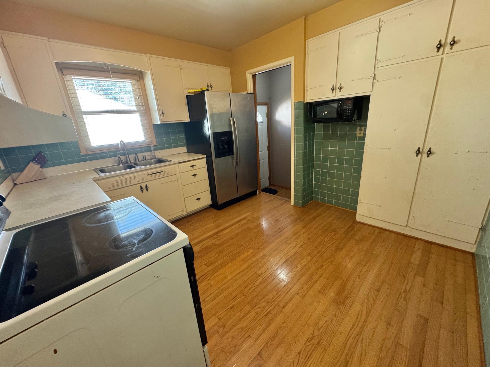 408 Southview Drive Property Photo 5