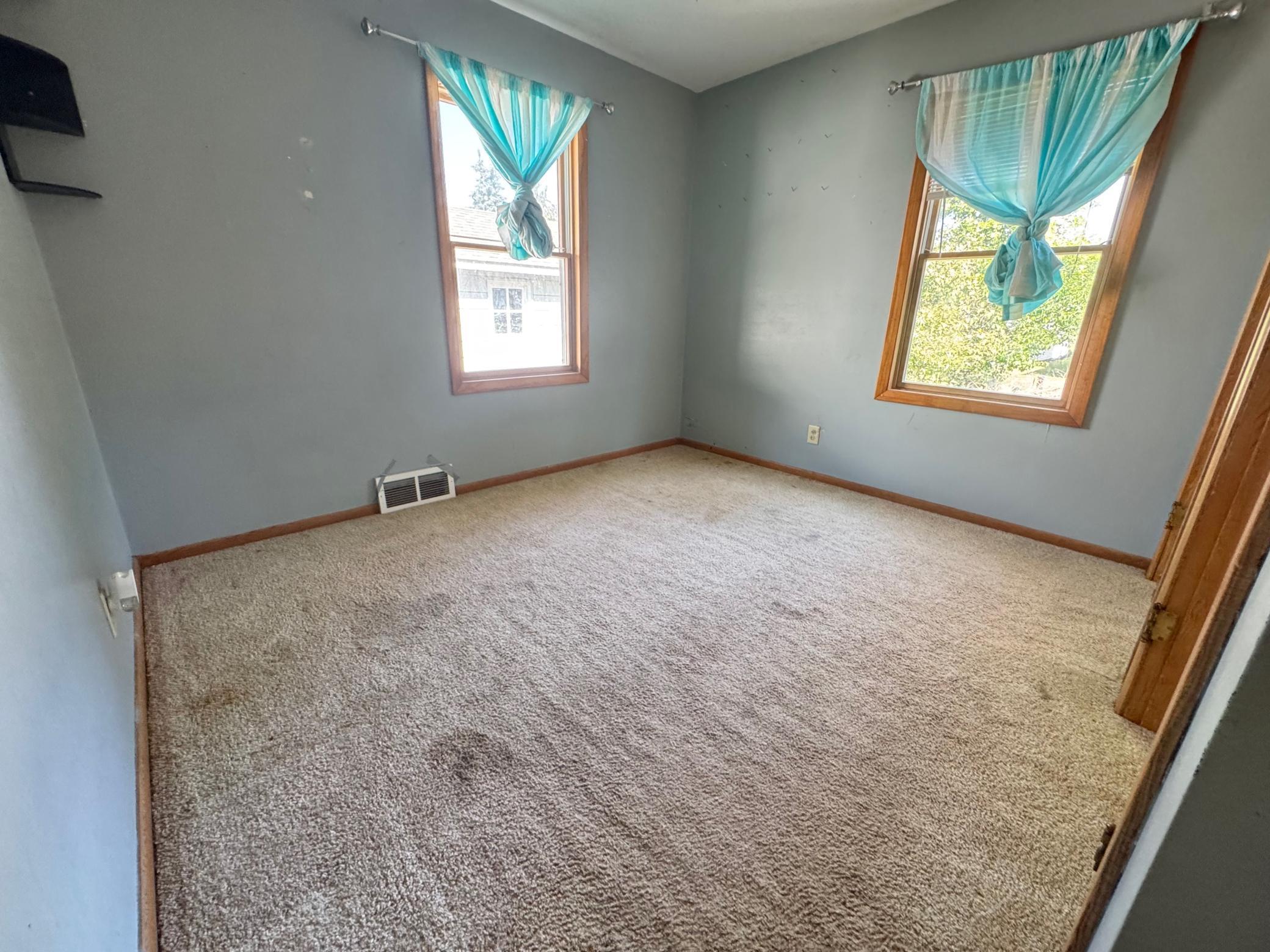 408 Southview Drive Property Photo 8