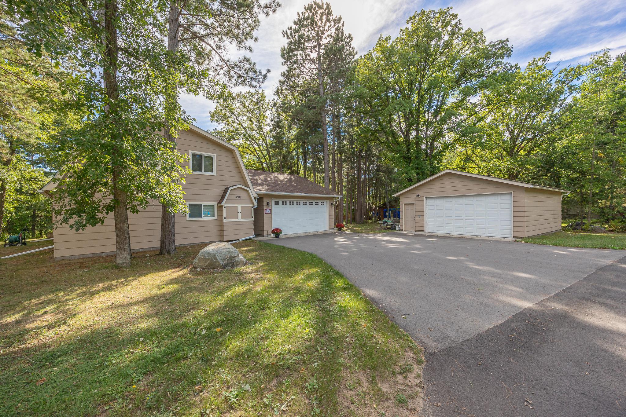 207 Pine Drive Property Photo 1