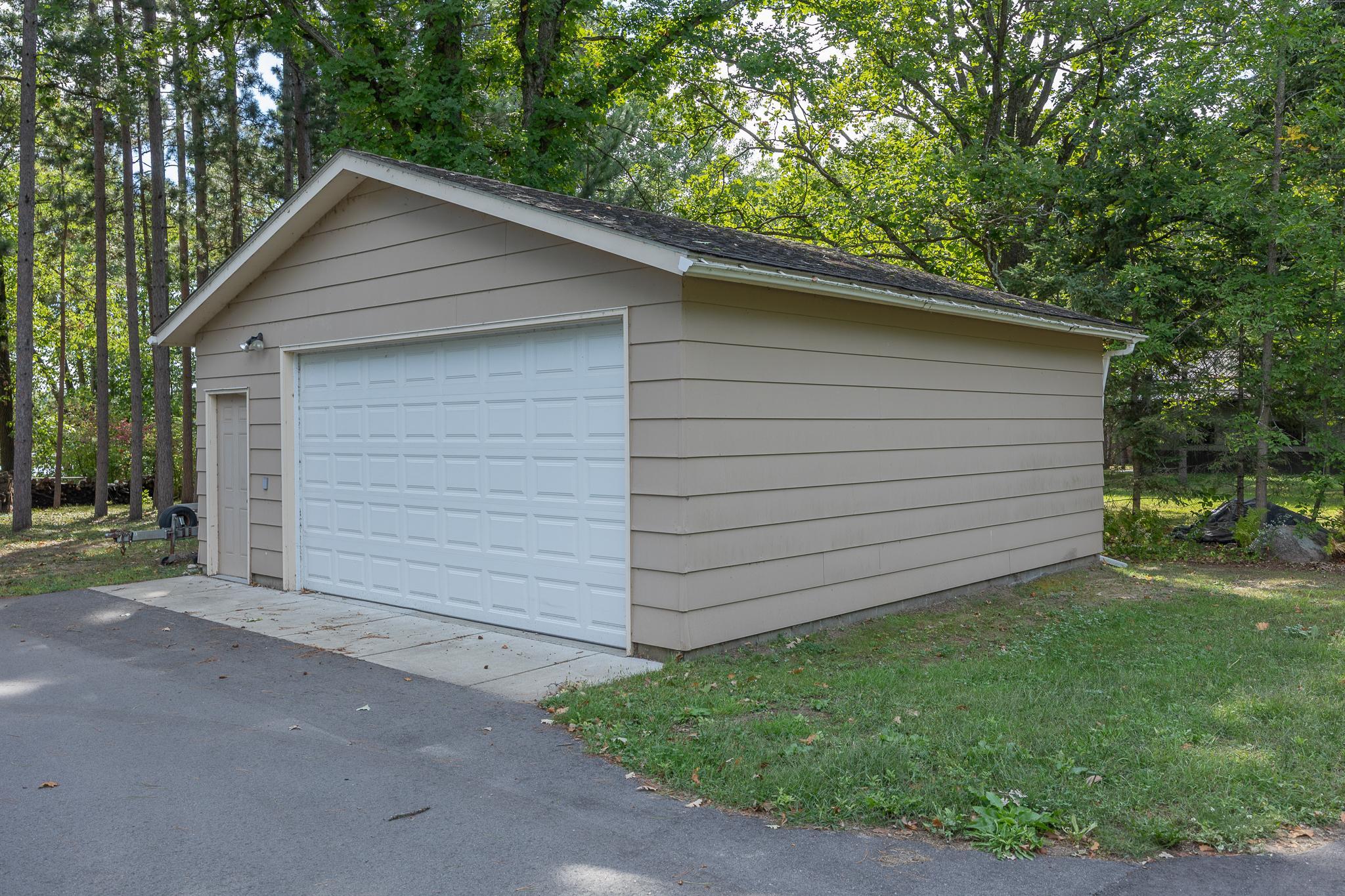 207 Pine Drive Property Photo 2