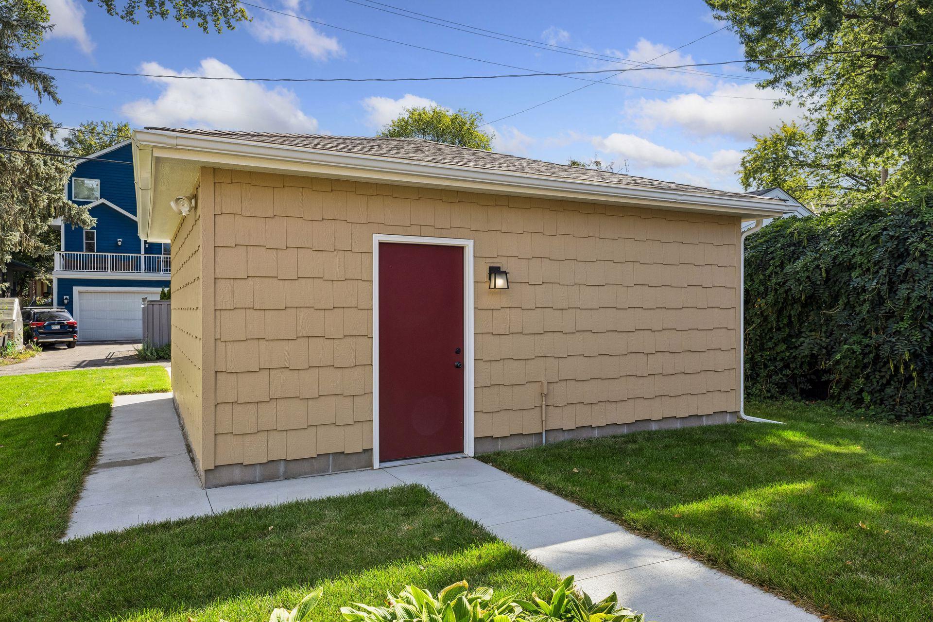 4817 Zenith Avenue S Property Photo 40