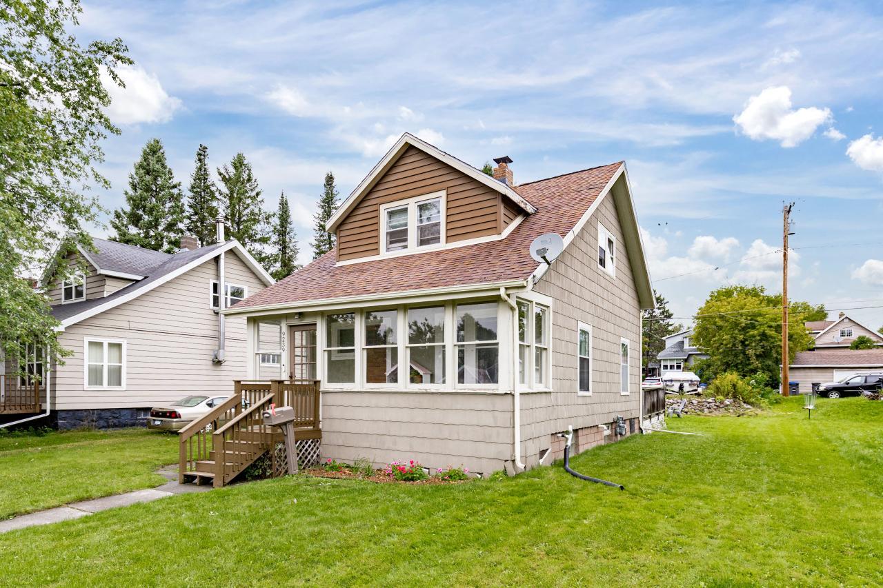 9239 Meadow Street Property Photo 1