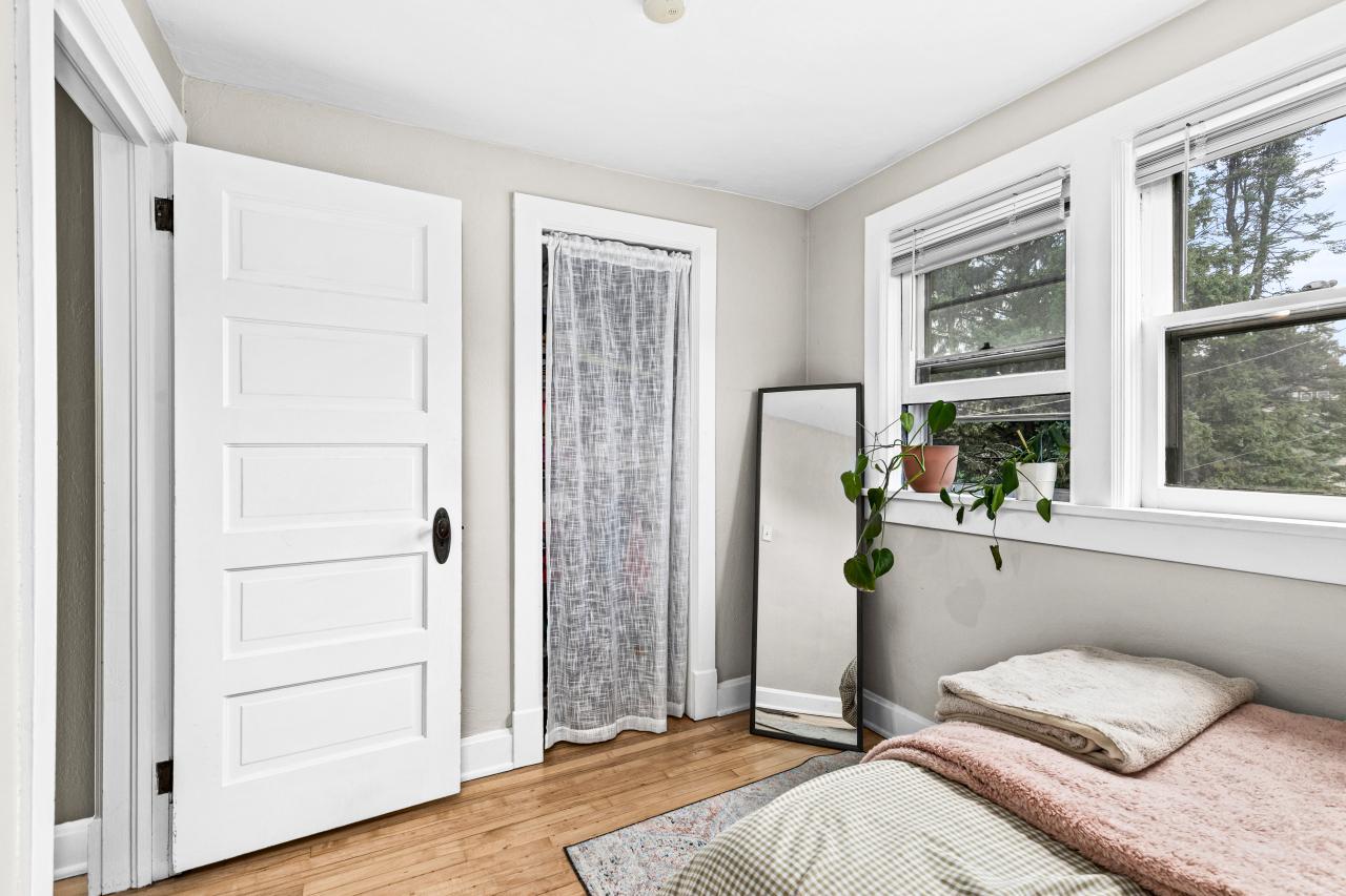 9239 Meadow Street Property Photo 18