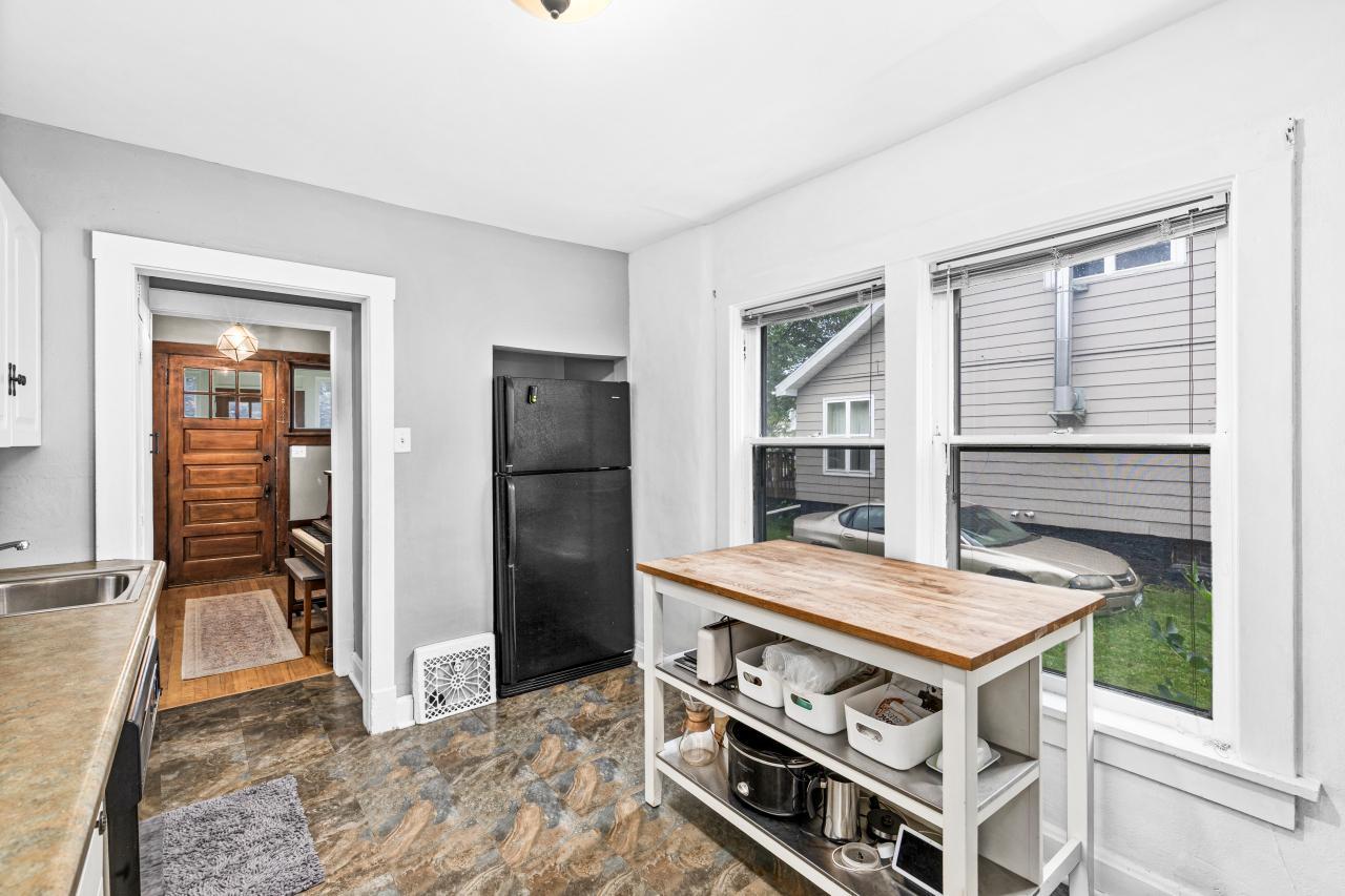 9239 Meadow Street Property Photo 30