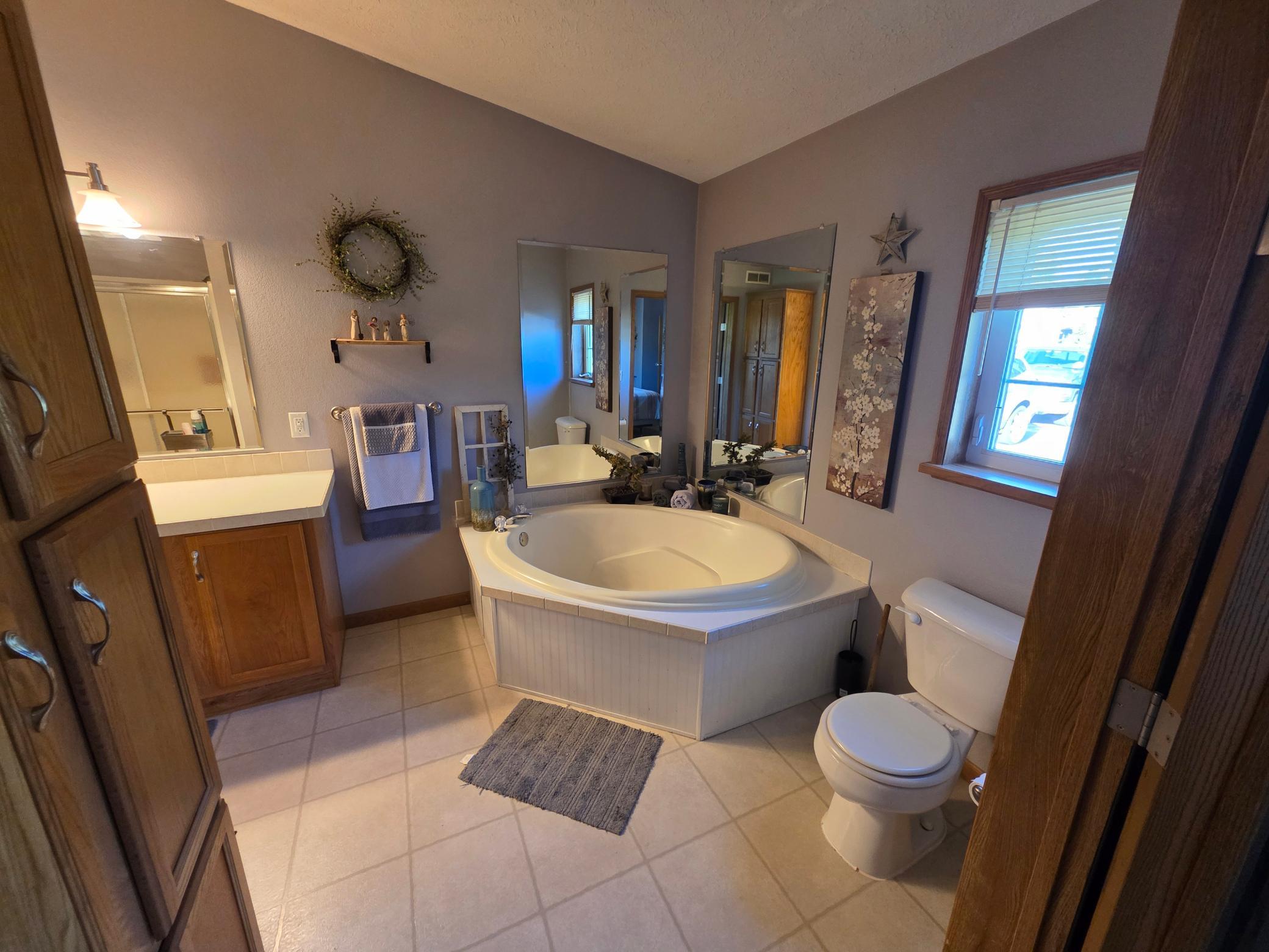 2257 Long Lake Road Property Photo 18
