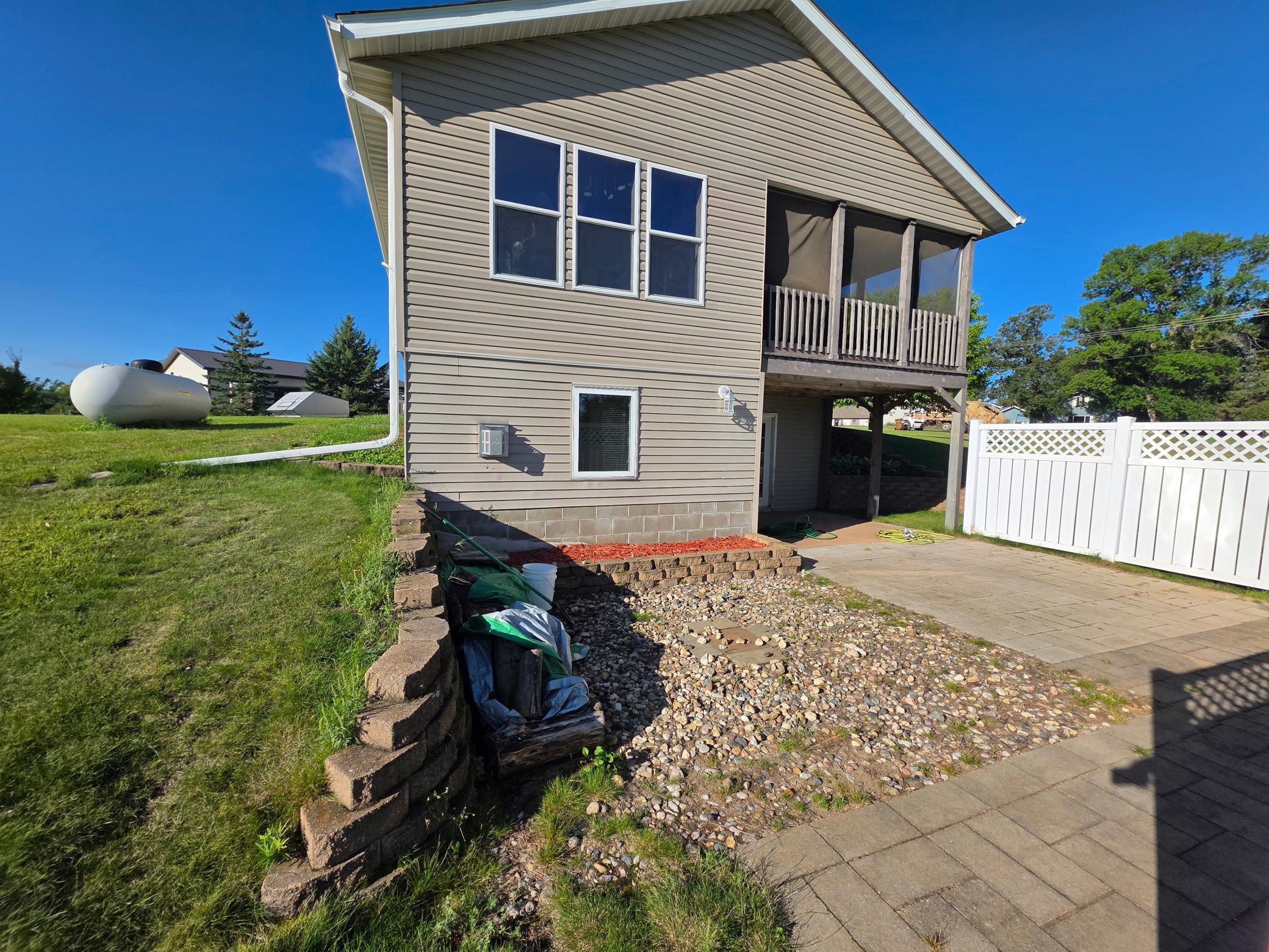 2257 Long Lake Road Property Photo 39