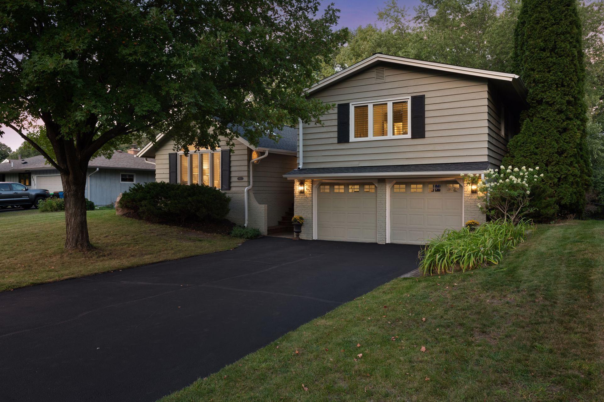 6621 Limerick Lane Property Photo 1