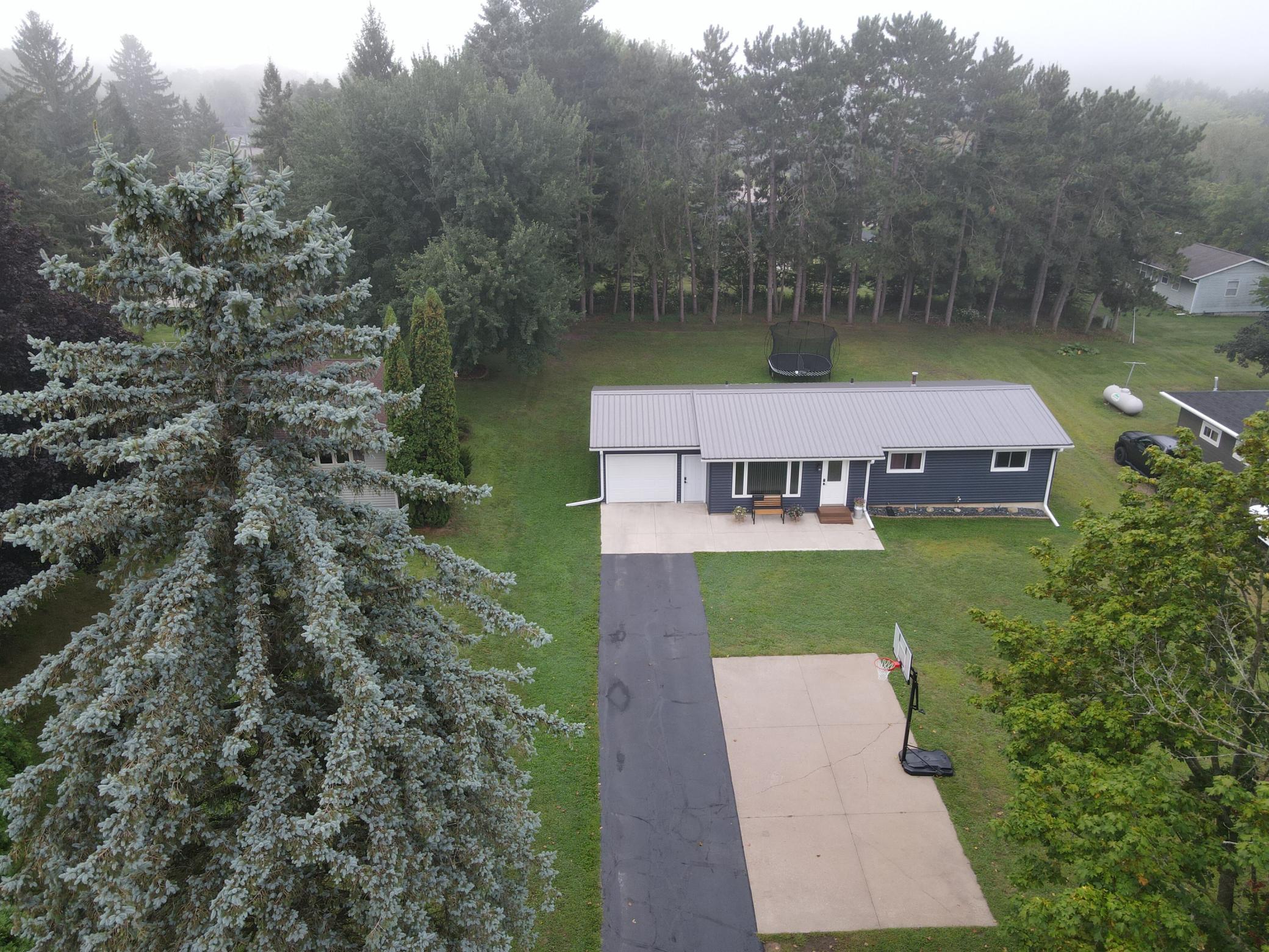 429 Auth Street Property Photo 6