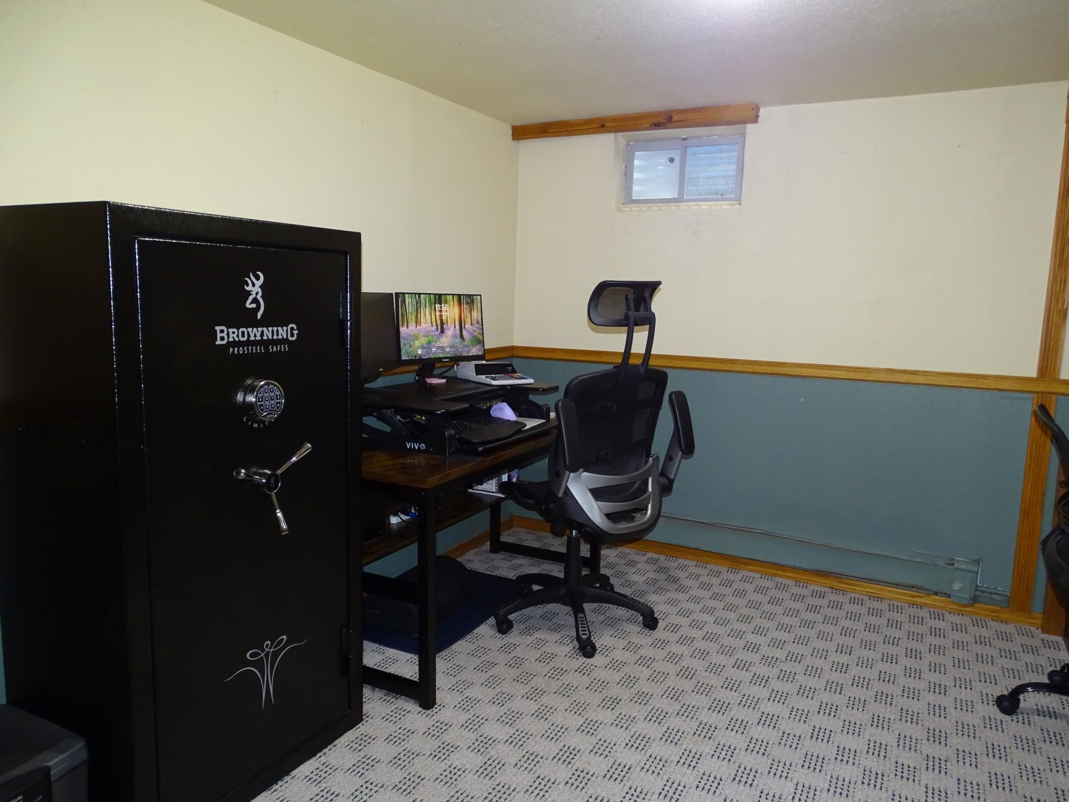 429 Auth Street Property Photo 32