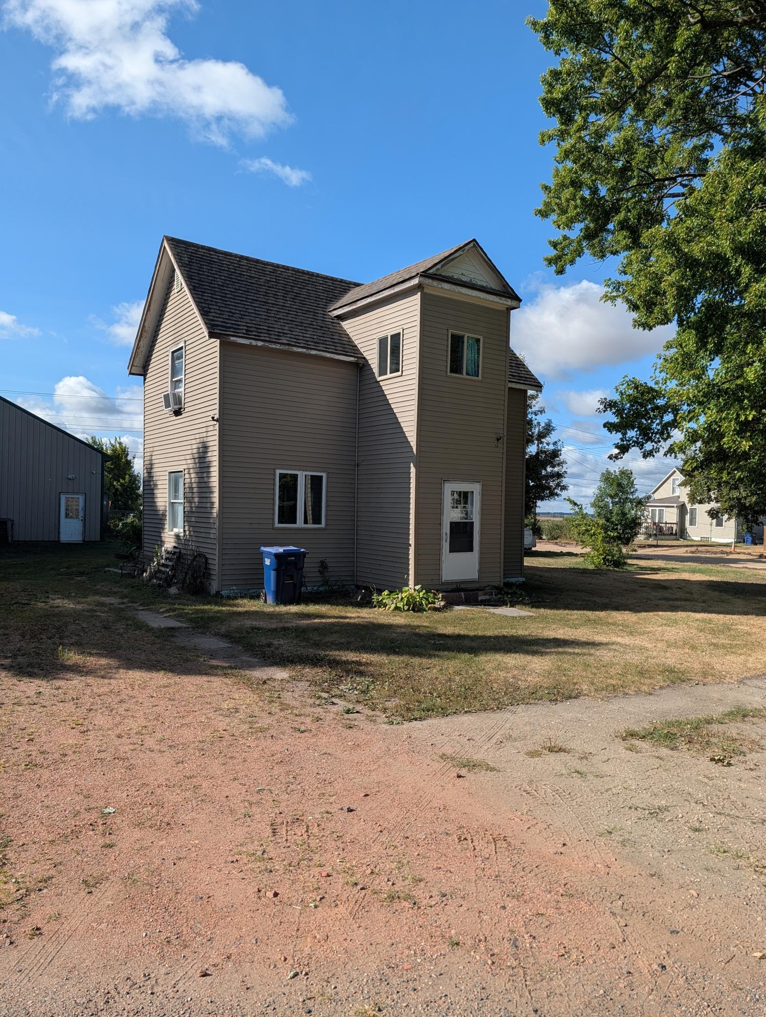 780 Elm Street Property Photo 1