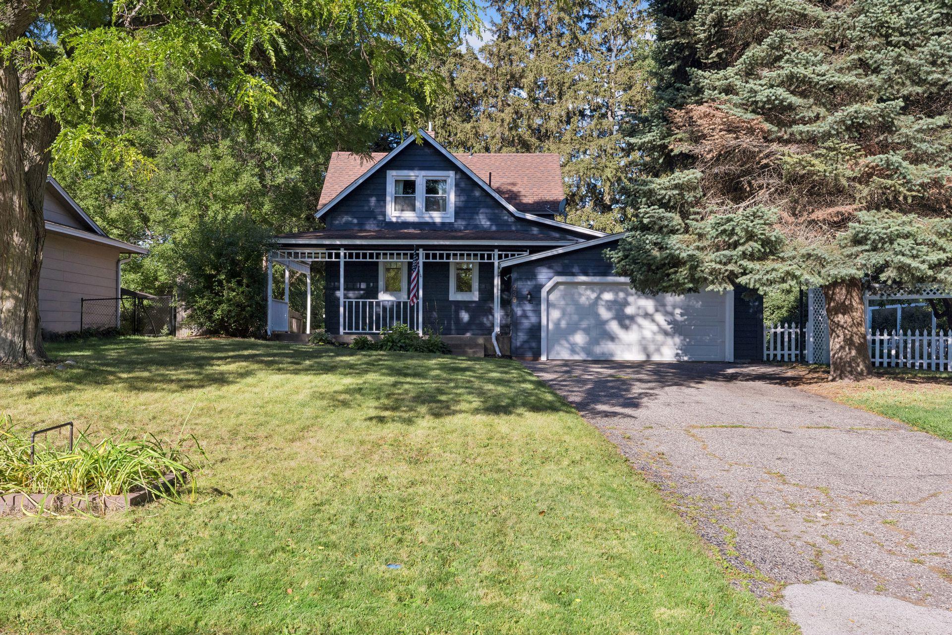 239 Oakwood Drive Property Photo 1