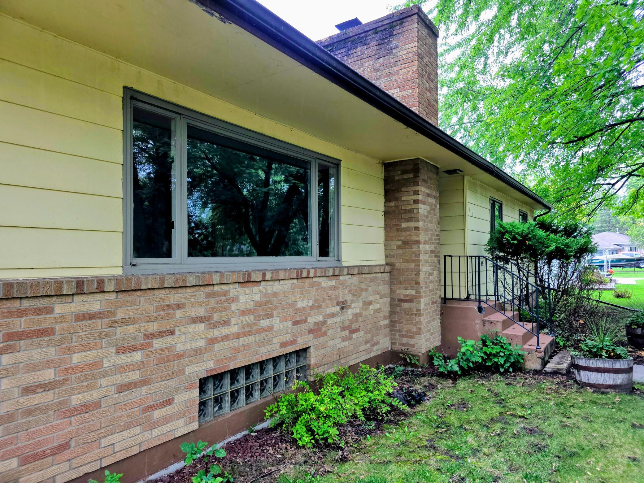 1410 Home Lane Property Photo 2