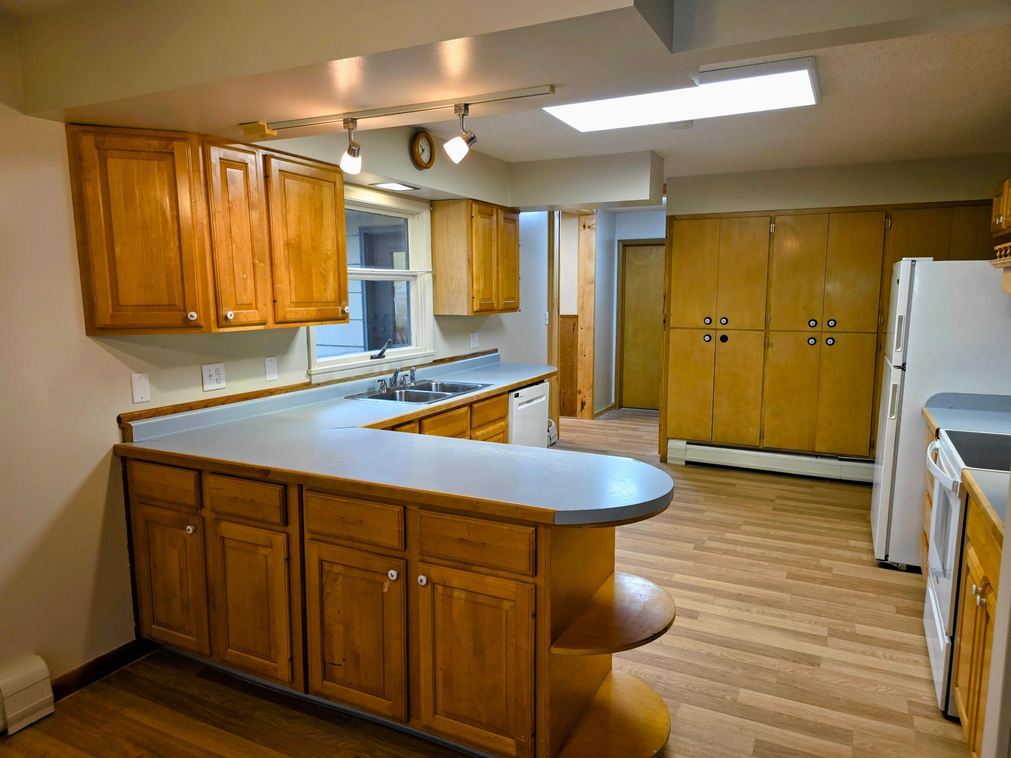 1410 Home Lane Property Photo 9