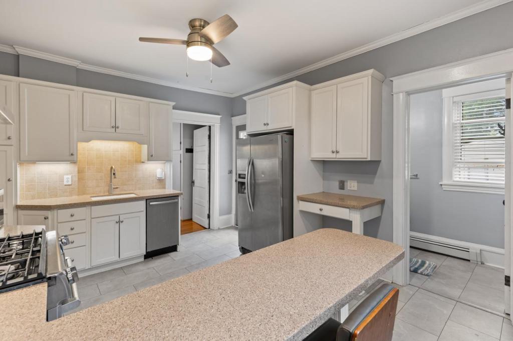 1122 Marshall Avenue Property Photo 12