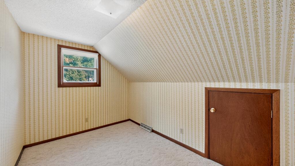 717 Cliff Street Ne Property Photo 30