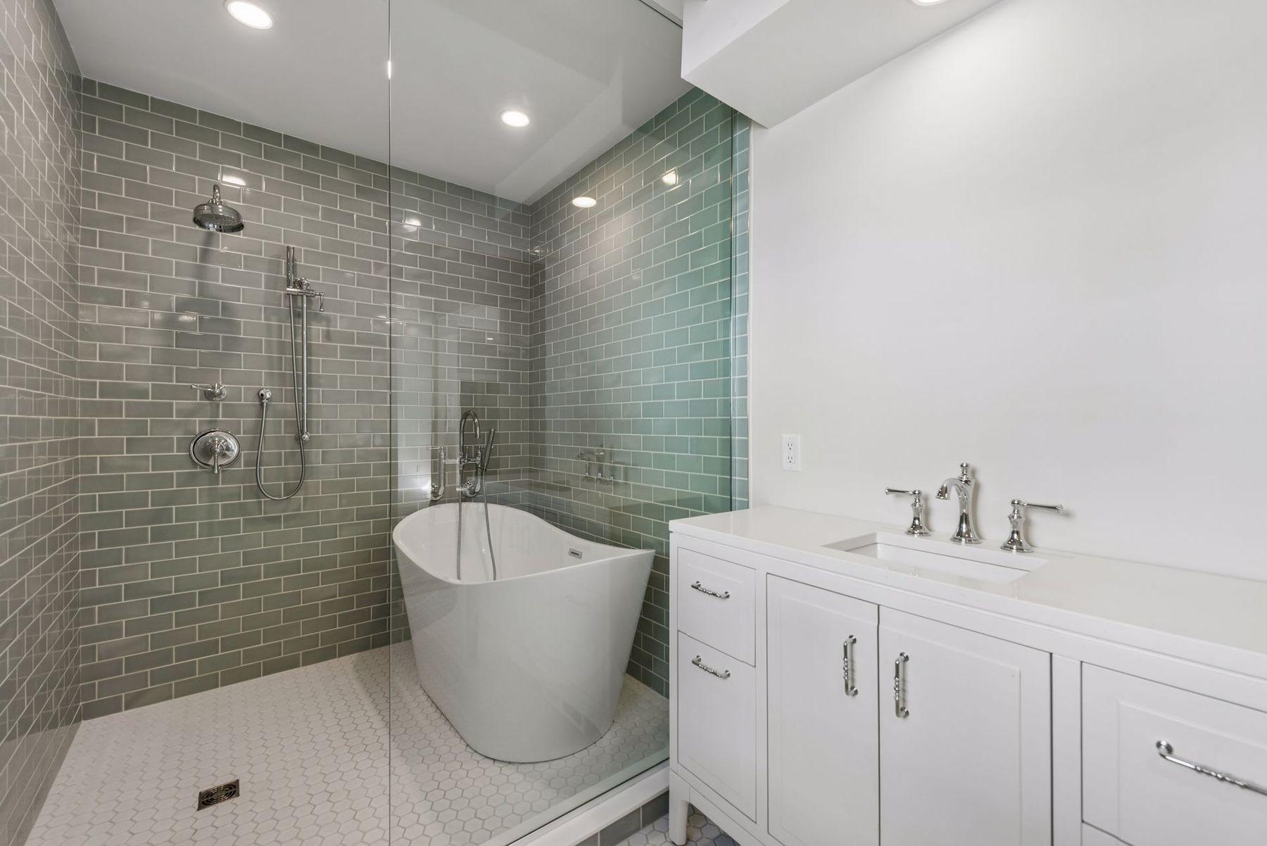 4525 Abbott Avenue S Property Photo 18