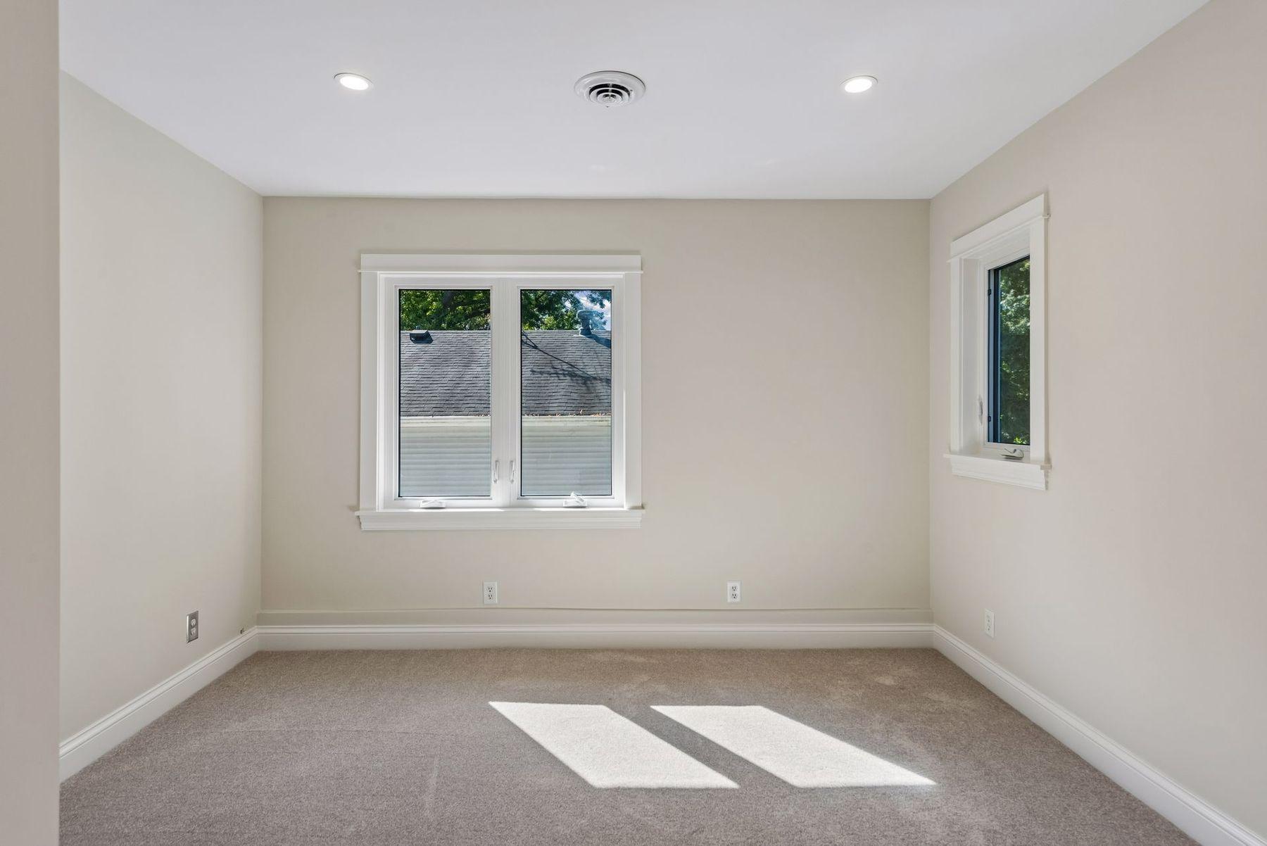 4525 Abbott Avenue S Property Photo 20