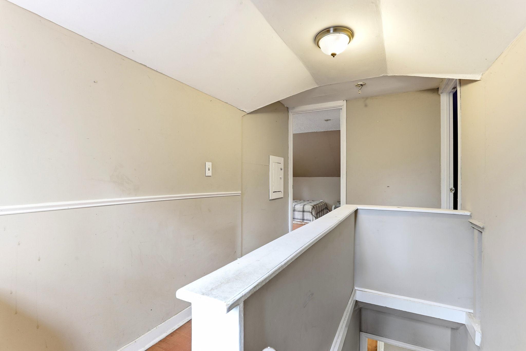 5447 Bryant Avenue N Property Photo 13