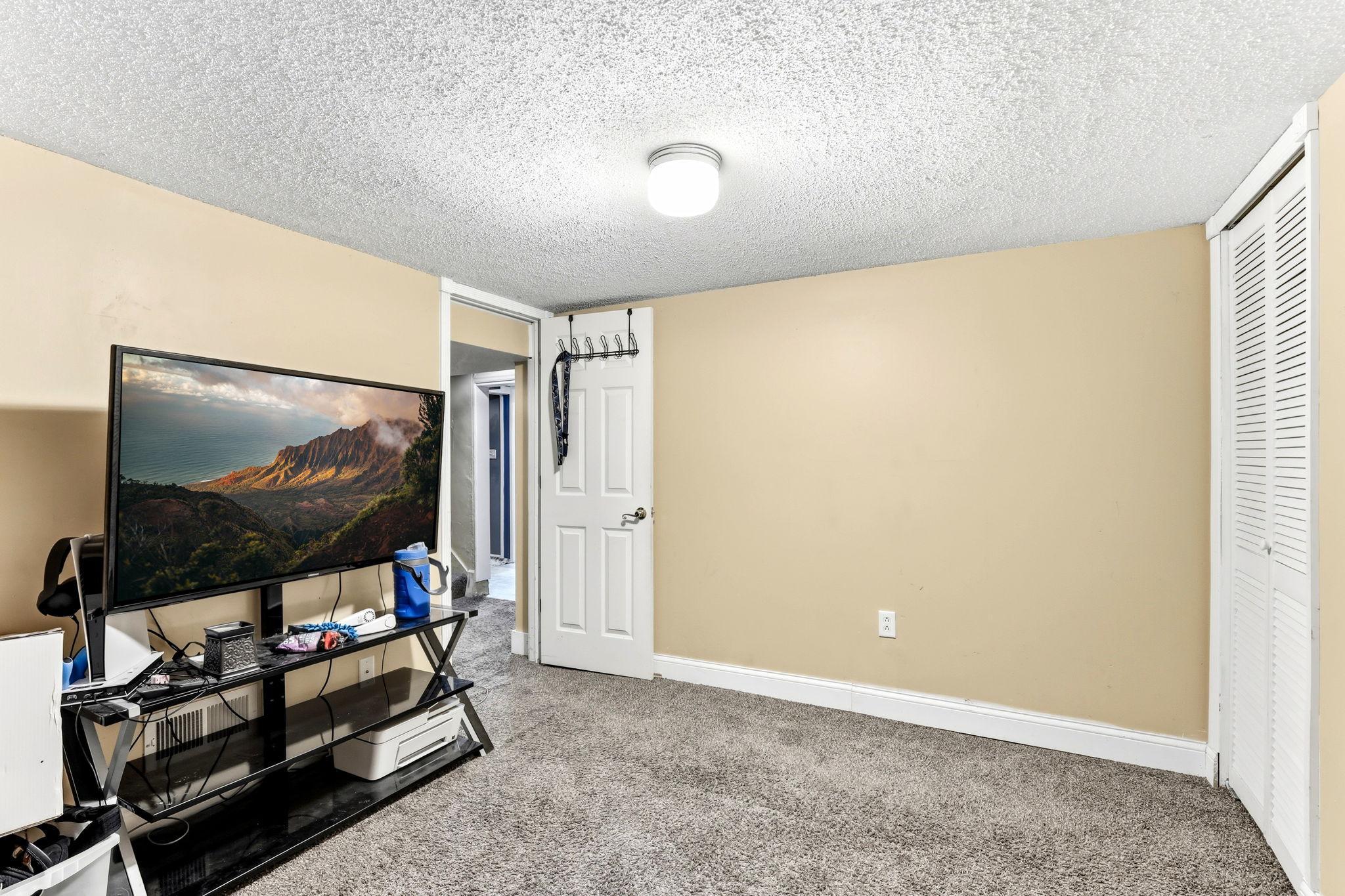 5447 Bryant Avenue N Property Photo 20